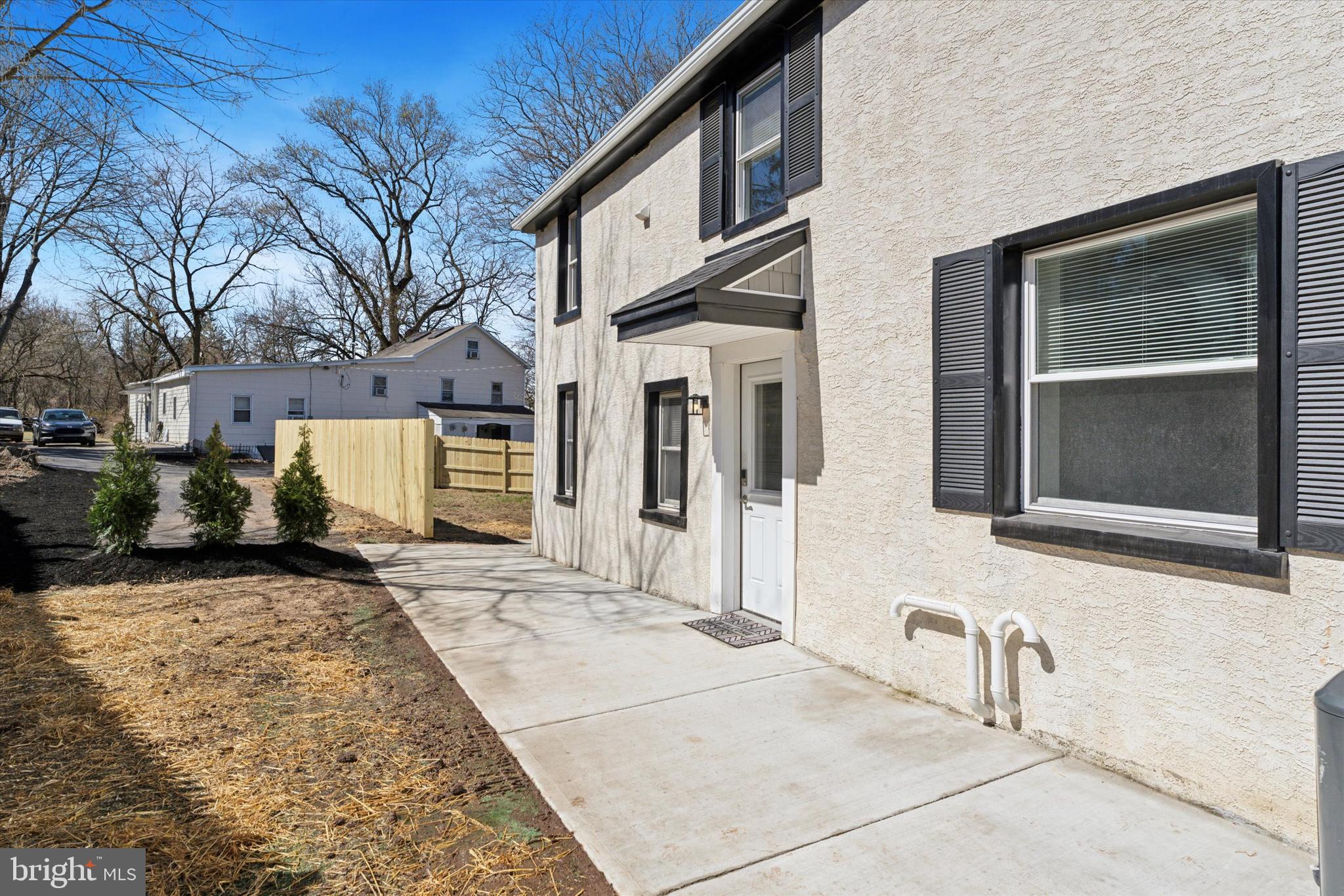 LAFAYETTE HILL - Residential