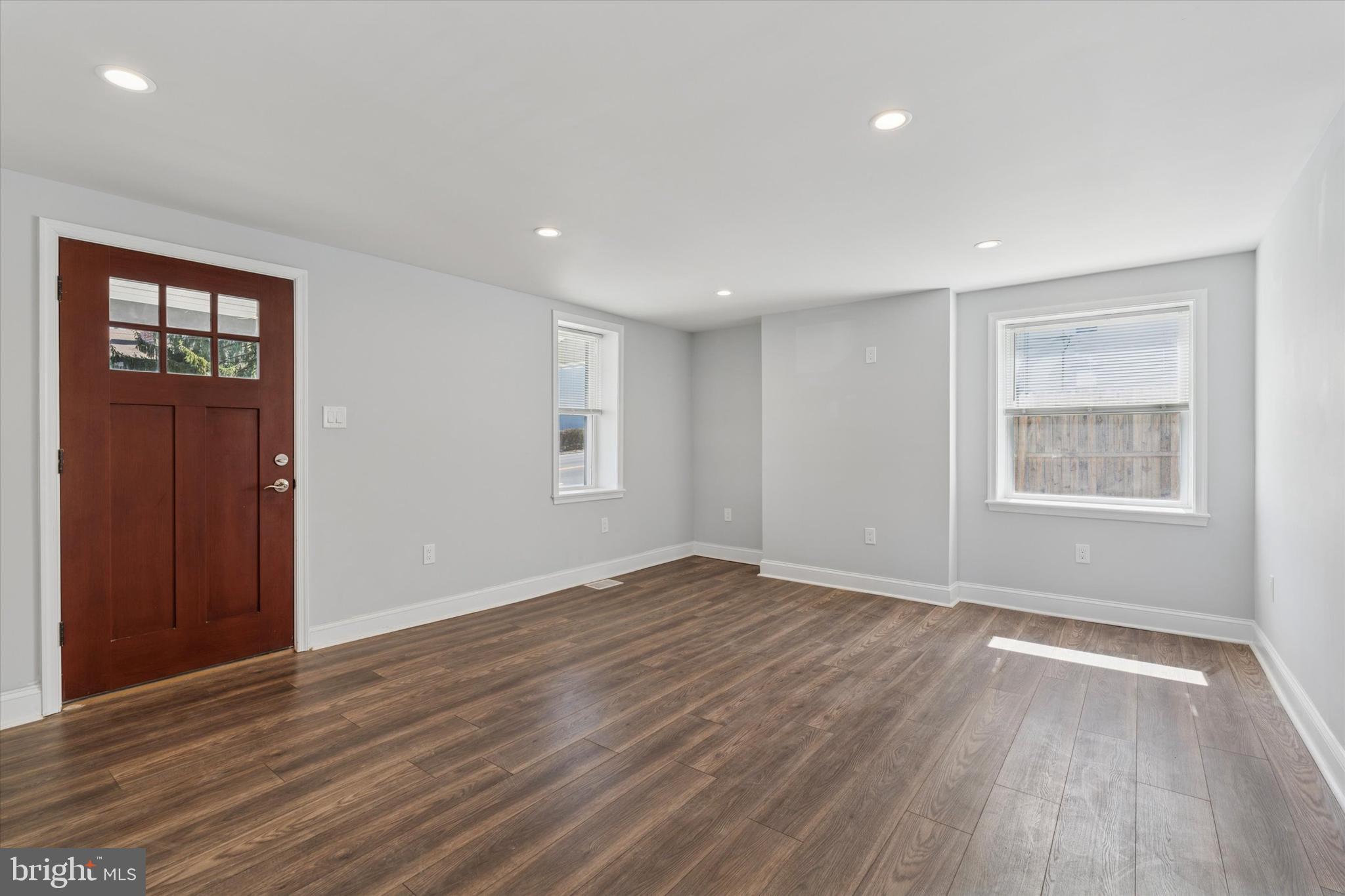 636 RIDGE PIKE