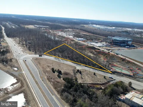 13076 Hansen Farm Road, Bristow, VA MLS: VAPW2088068