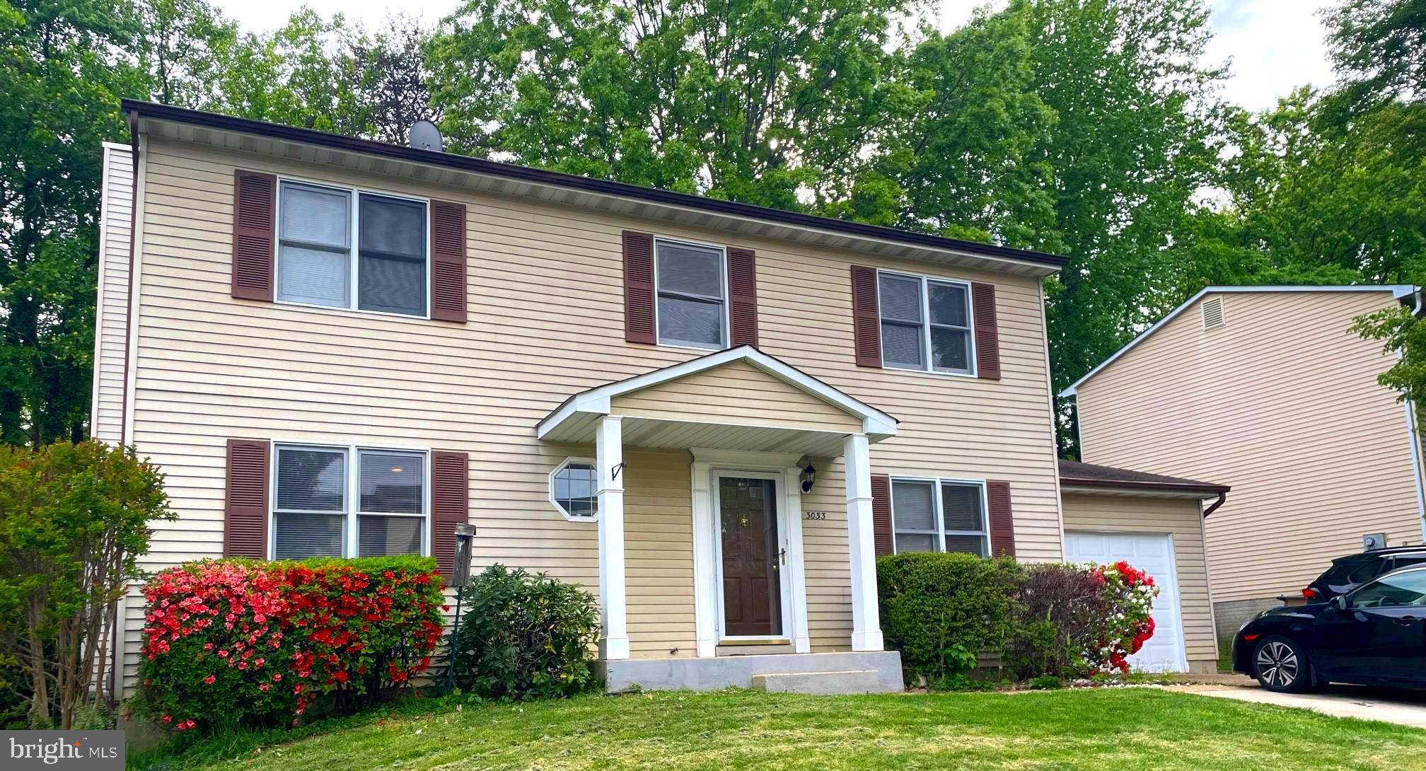 FIVE OAKS ESTATES - Residential Lease