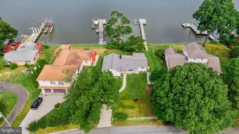 537 Harbor View Circle, Colonial Beach, VA MLS: VAWE2006958