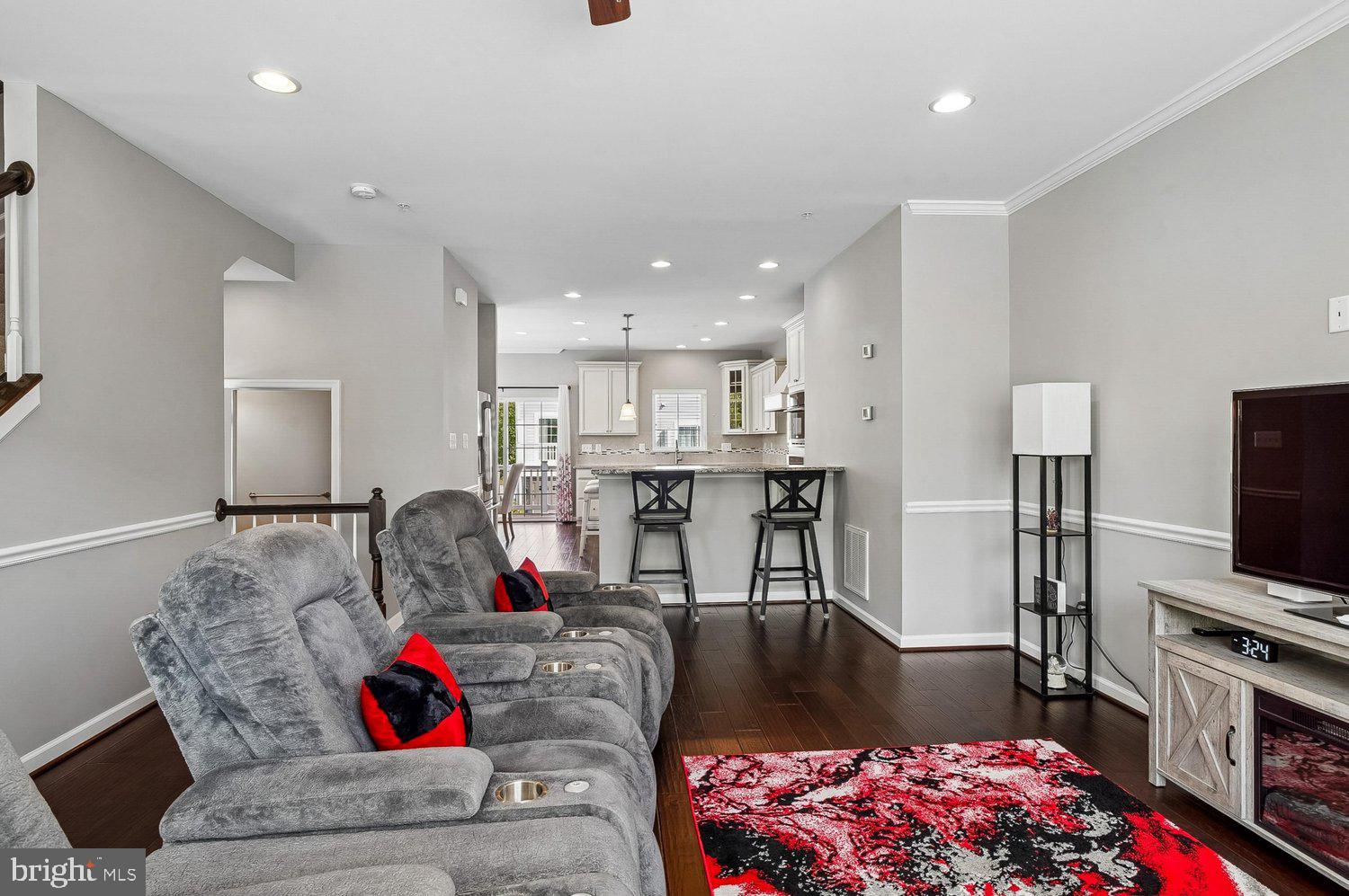 DORCHESTER VIEW - Residential