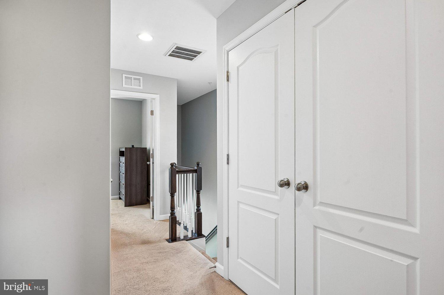 DORCHESTER VIEW - Residential