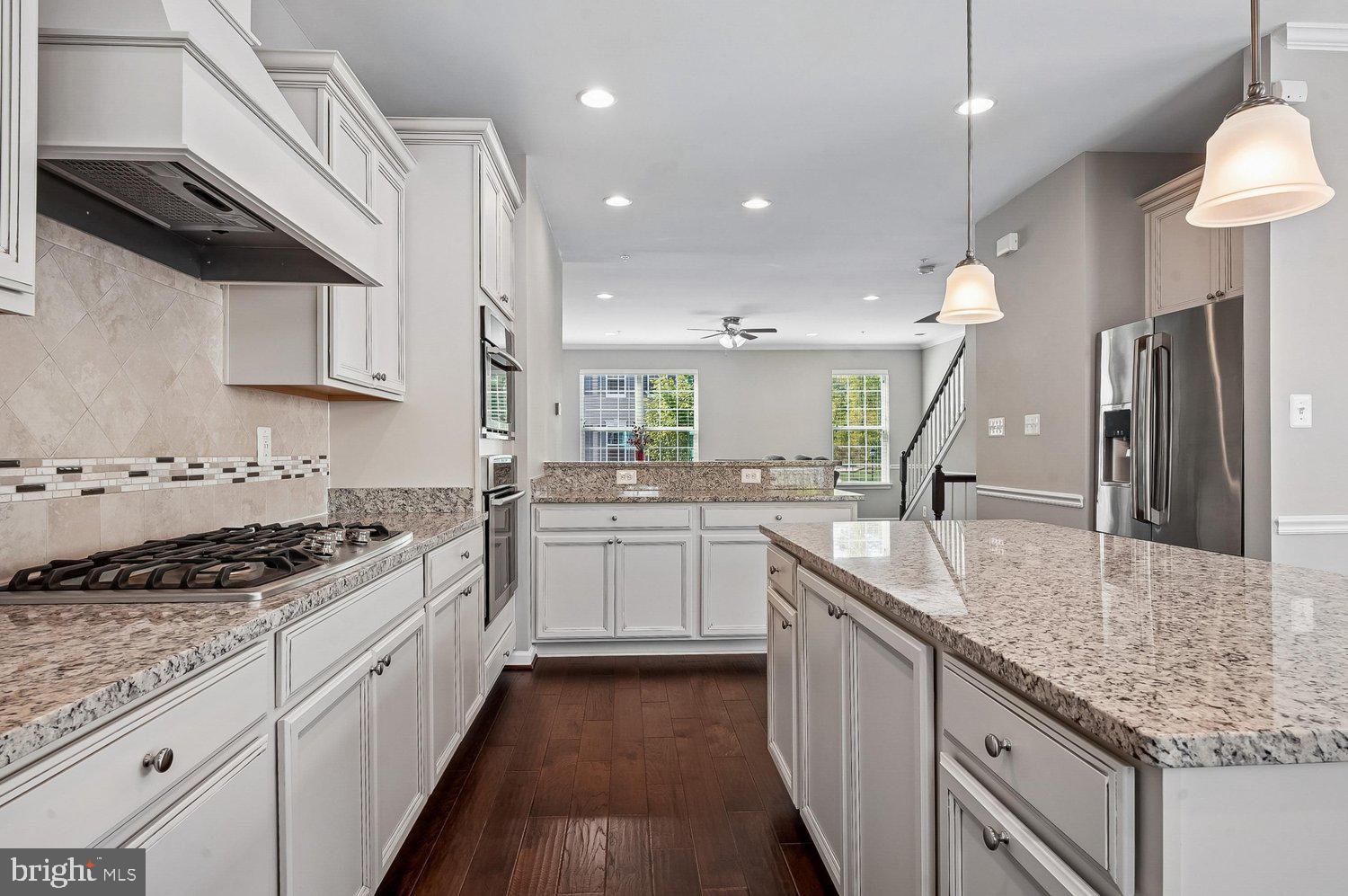 DORCHESTER VIEW - Residential