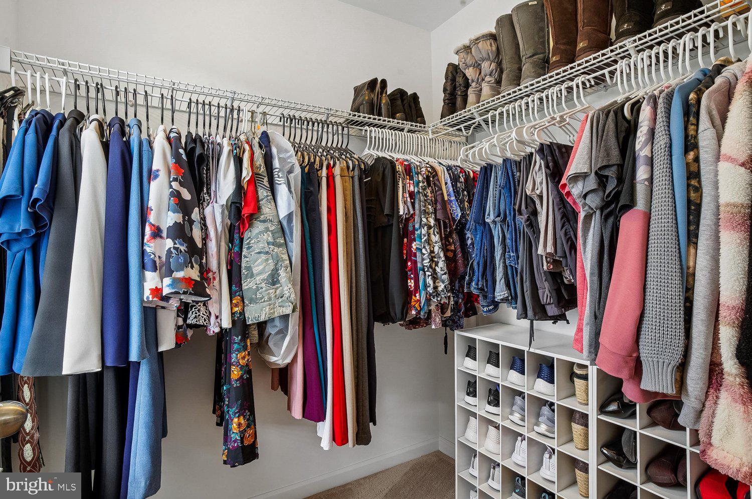 DORCHESTER VIEW - Residential