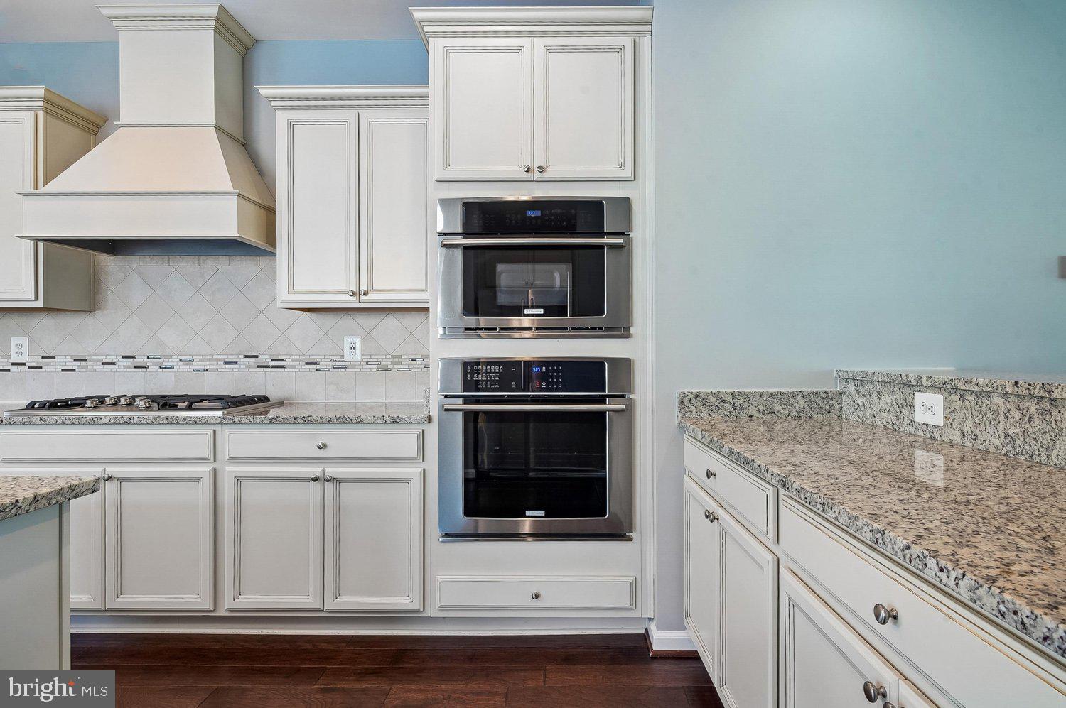 DORCHESTER VIEW - Residential