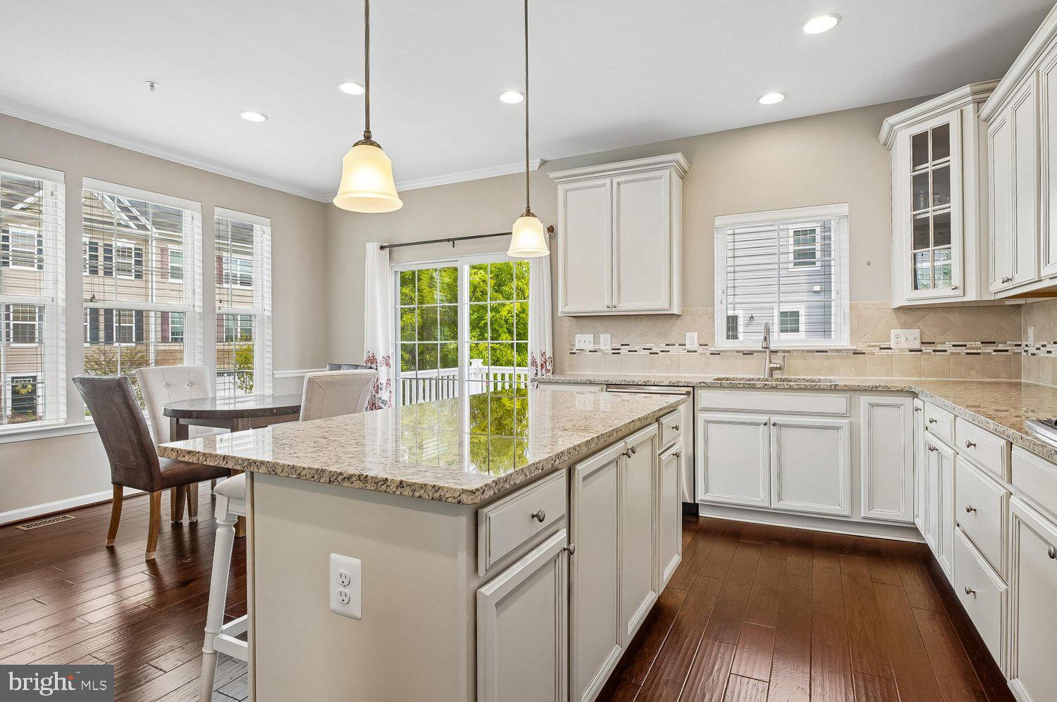 DORCHESTER VIEW - Residential