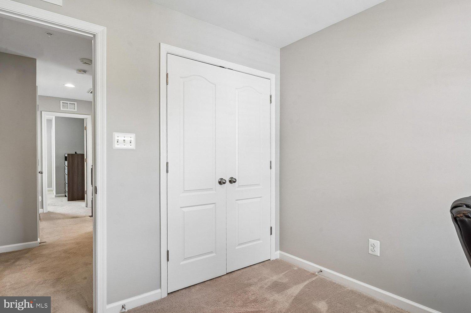 DORCHESTER VIEW - Residential