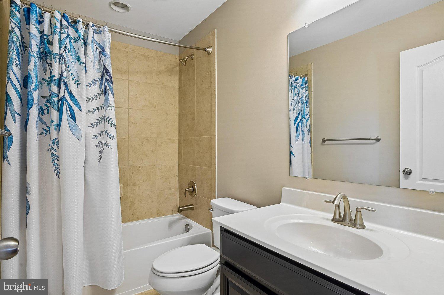 DORCHESTER VIEW - Residential