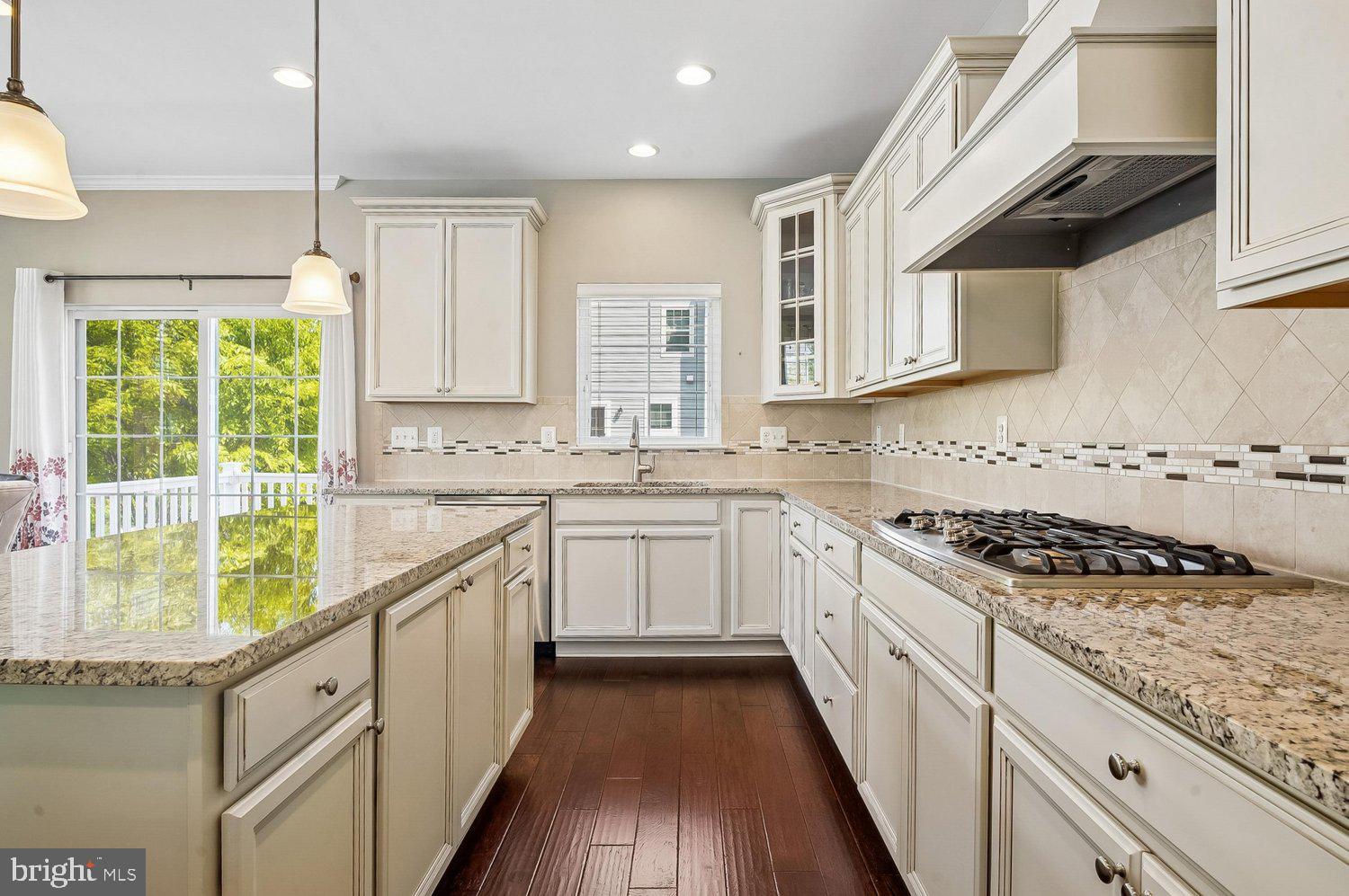 DORCHESTER VIEW - Residential