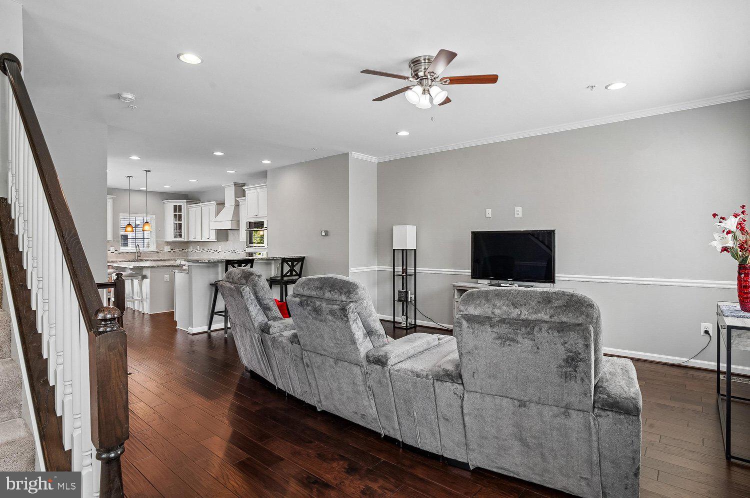 DORCHESTER VIEW - Residential