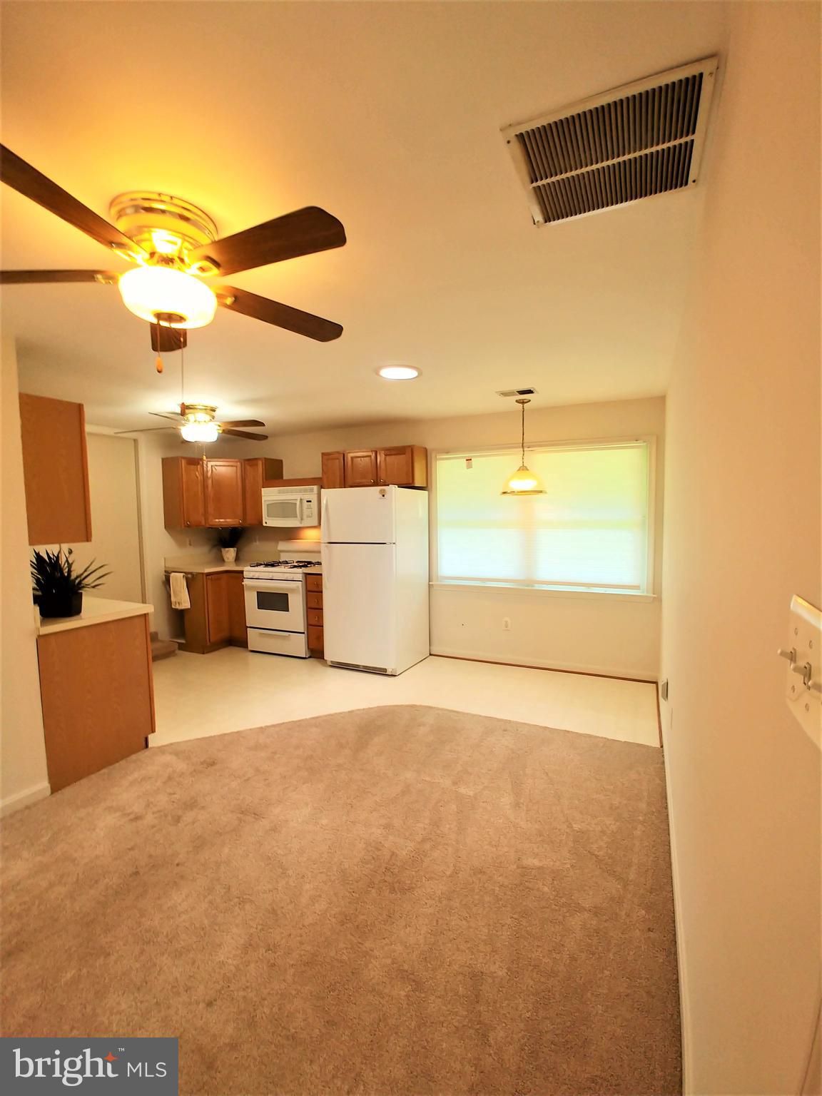 OAK TREE - Residential