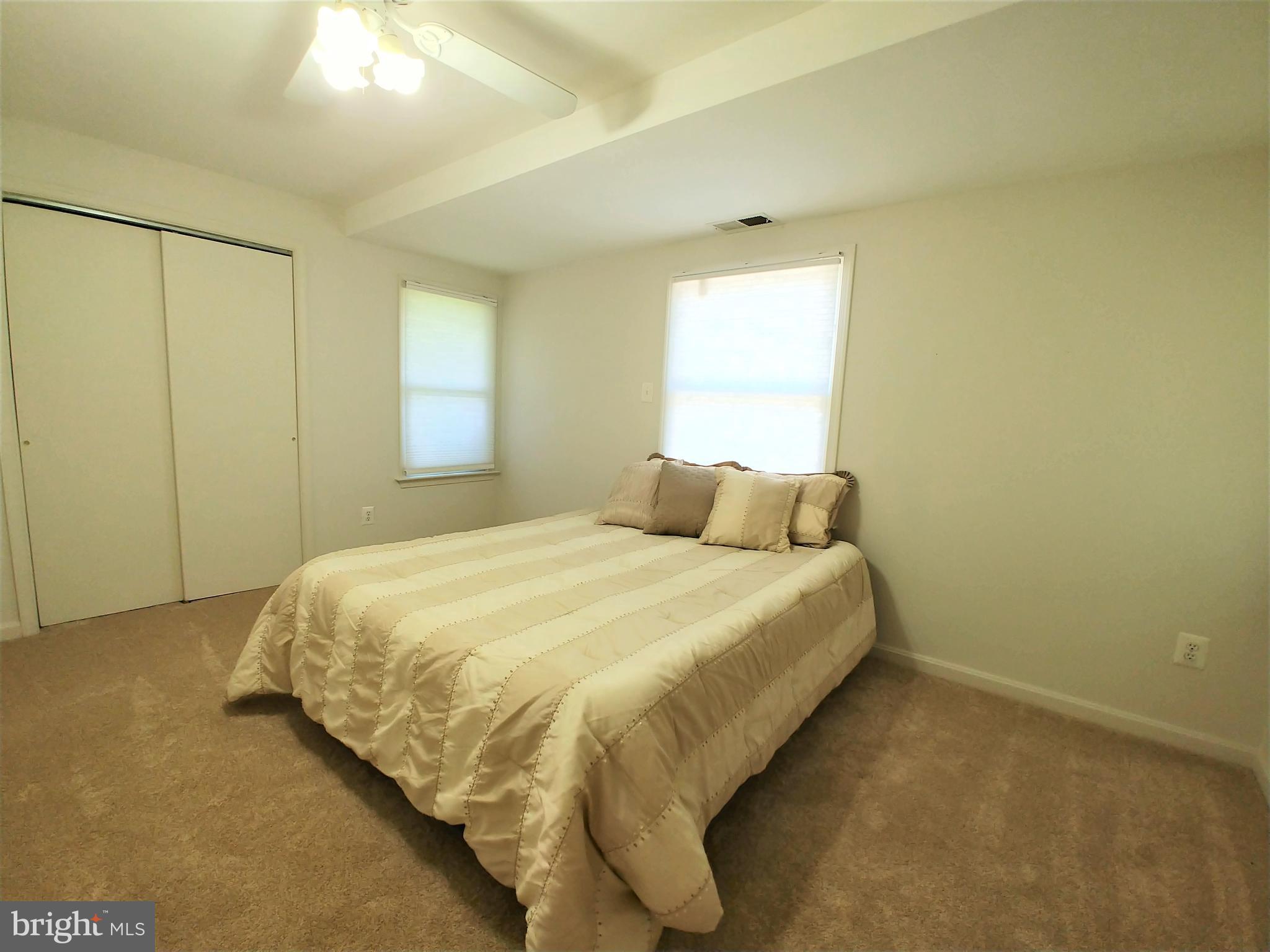 OAK TREE - Residential