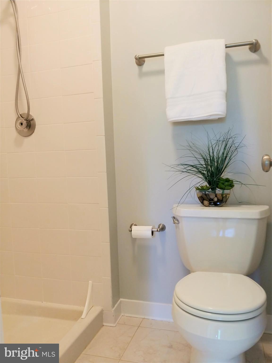 OAK TREE - Residential