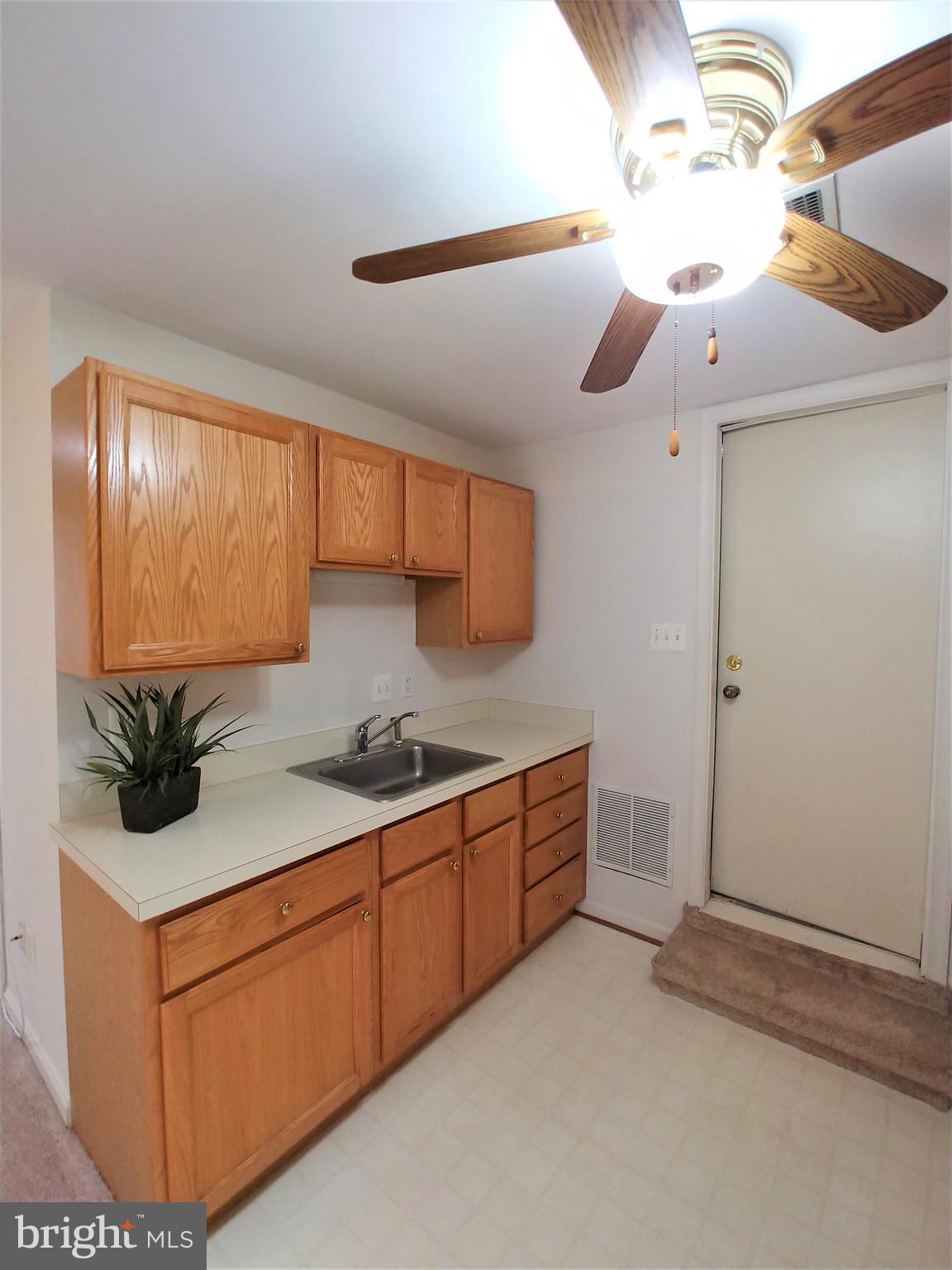 OAK TREE - Residential