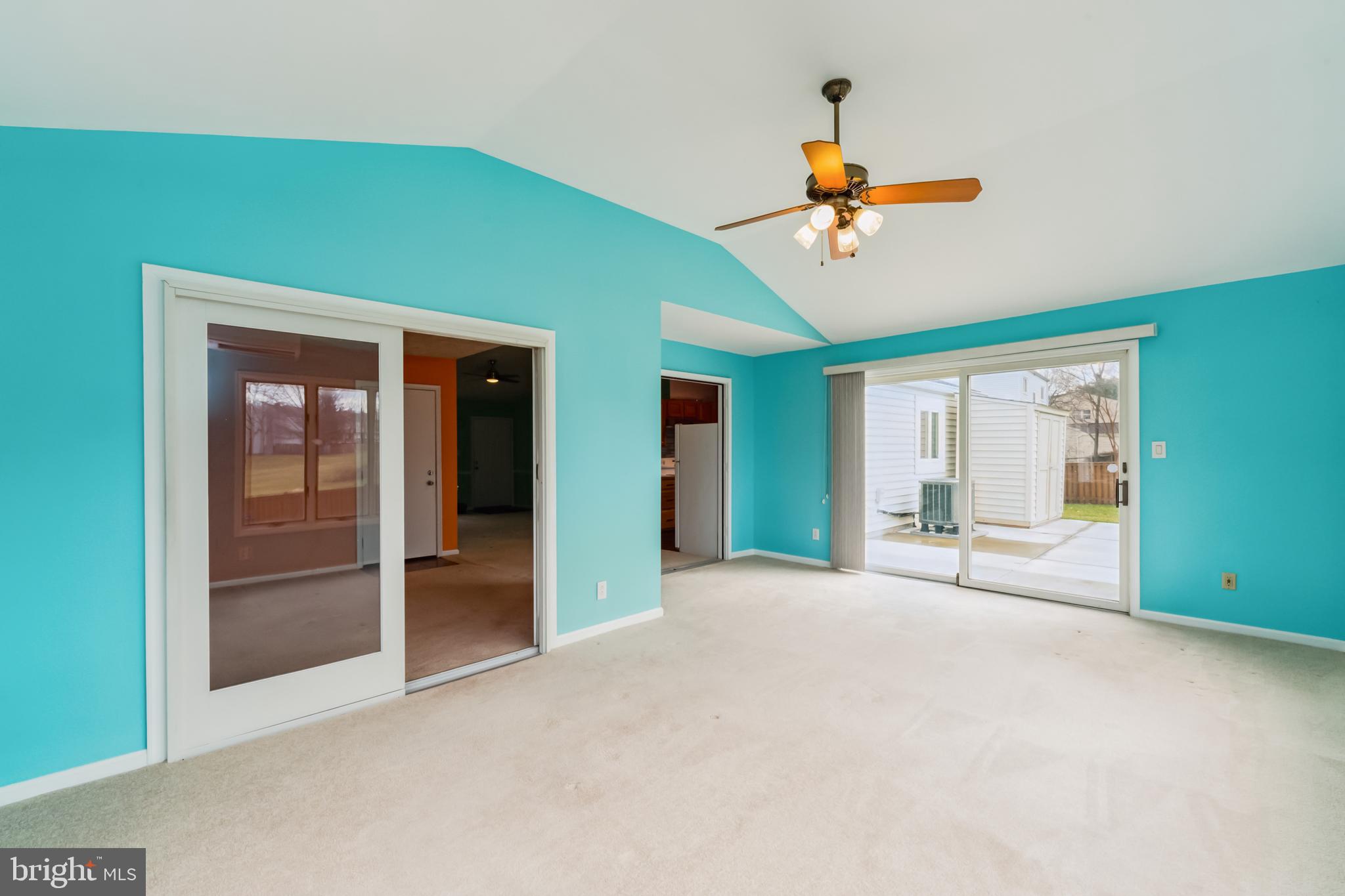 CHANTILLY FARM - Residential