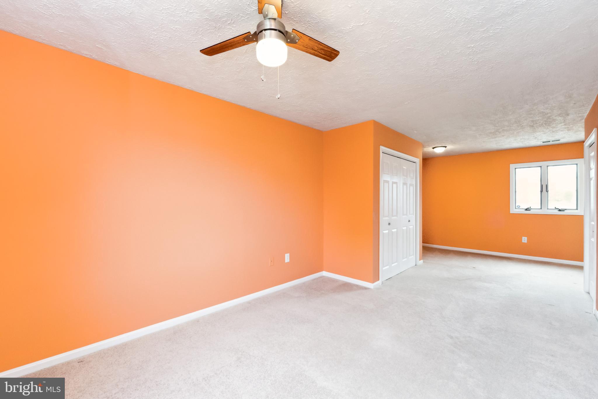 CHANTILLY FARM - Residential