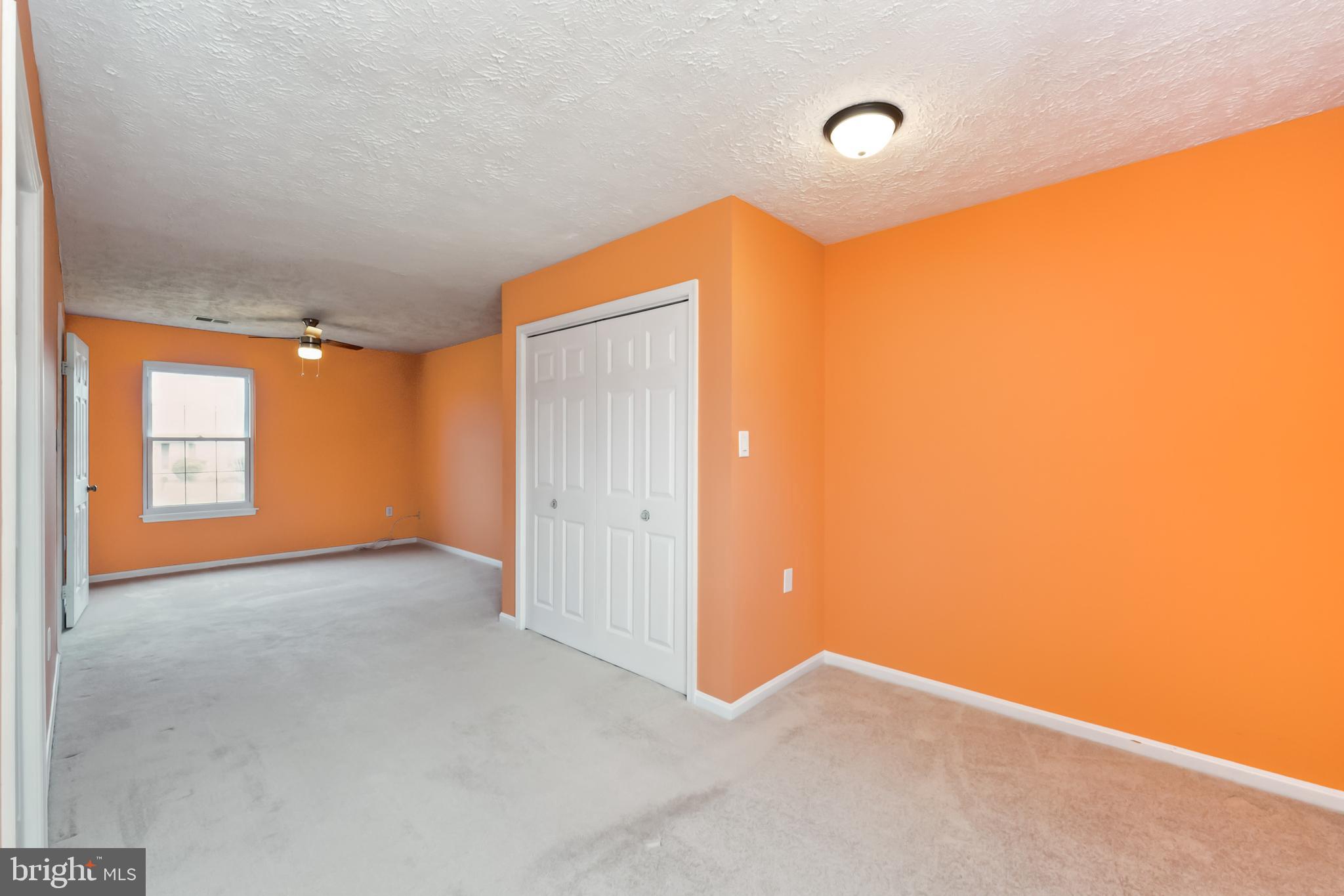 CHANTILLY FARM - Residential