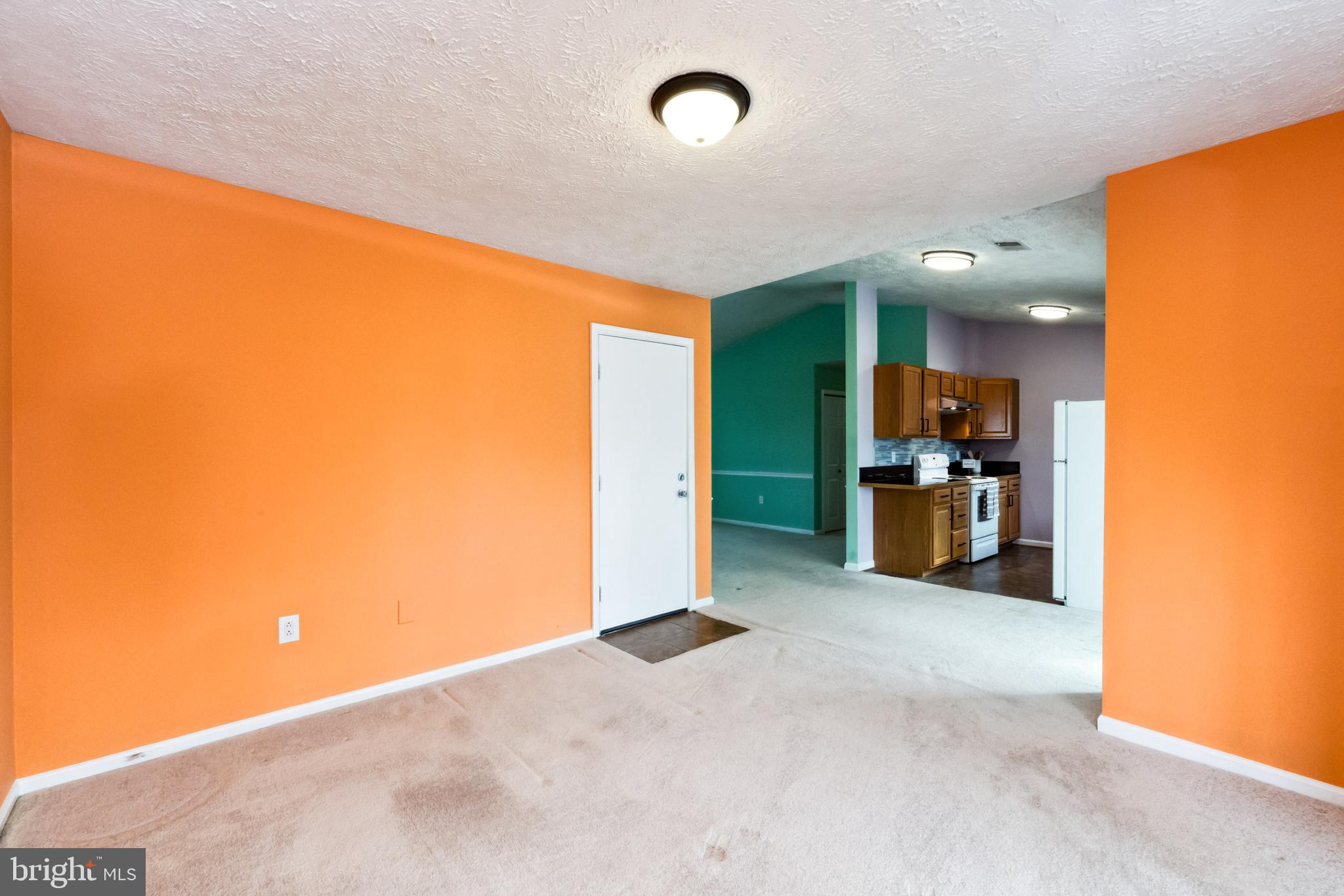 CHANTILLY FARM - Residential