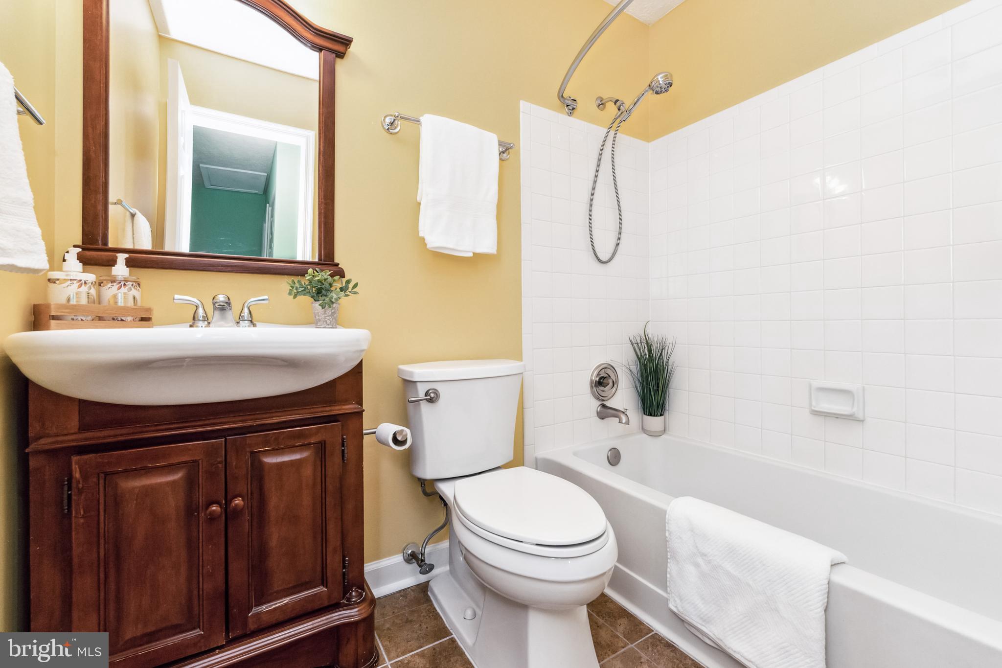 CHANTILLY FARM - Residential