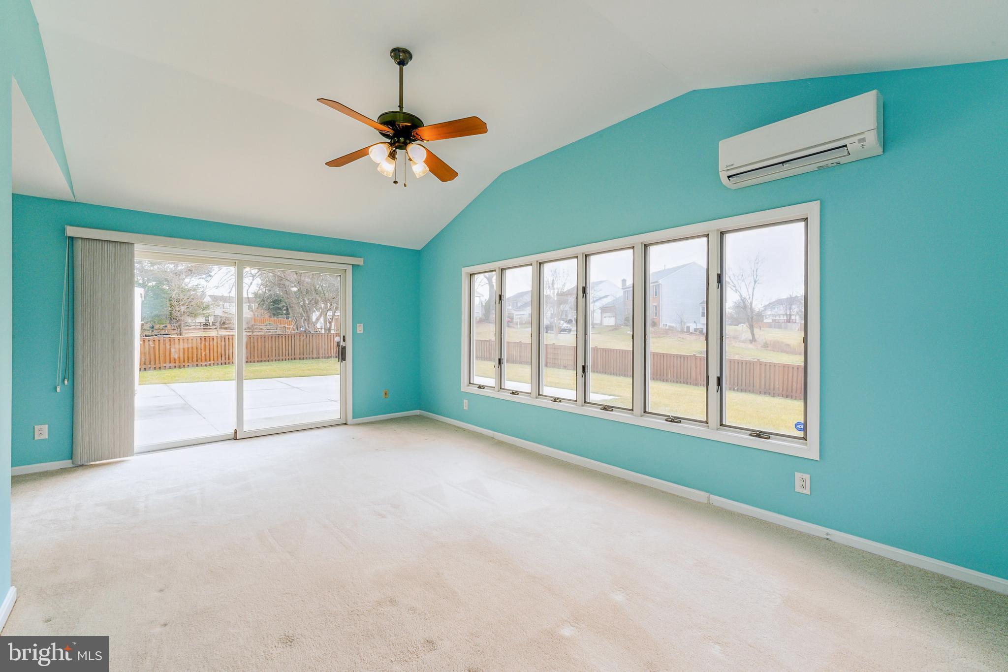 CHANTILLY FARM - Residential