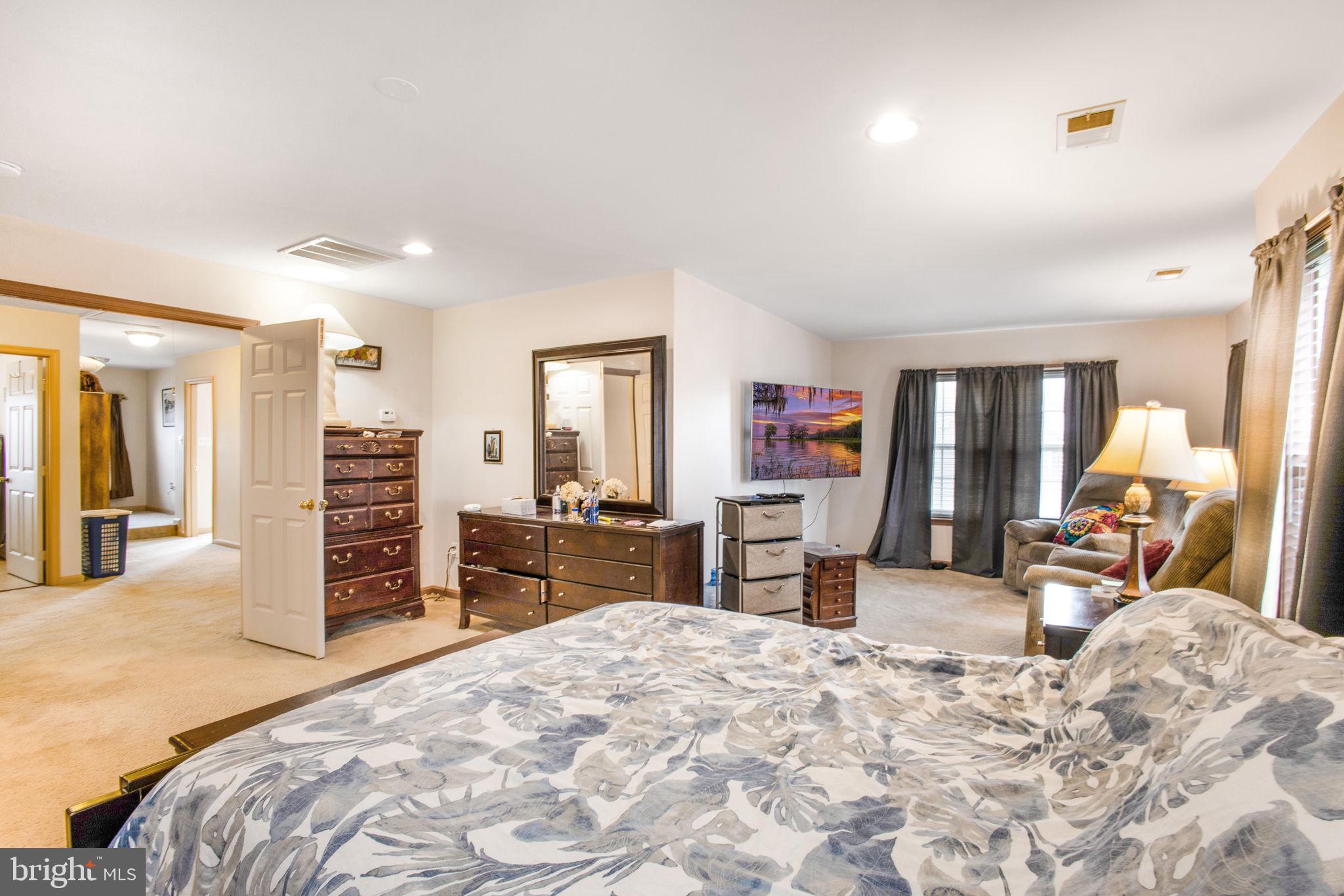 CHRISTOPHER POINTE - Residential