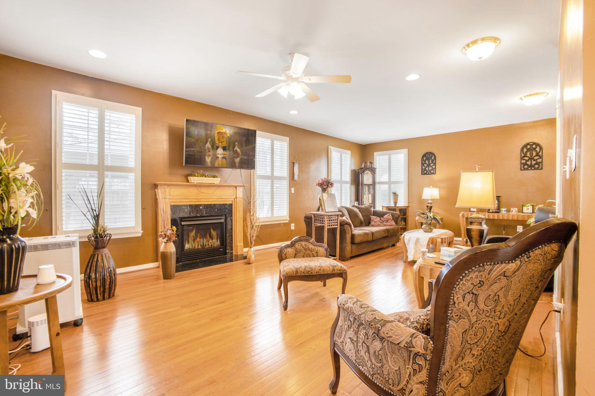 CHRISTOPHER POINTE - Residential