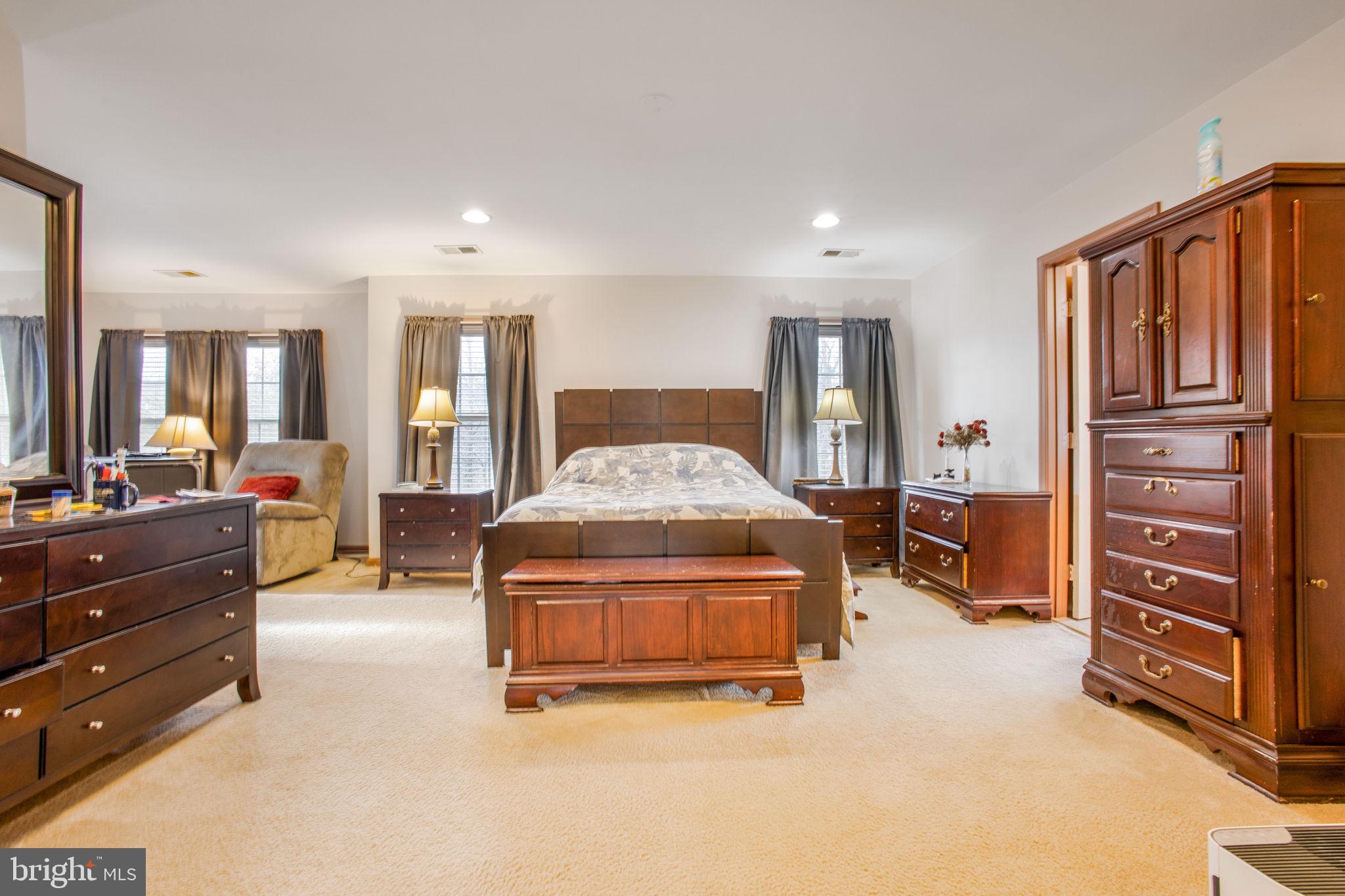 CHRISTOPHER POINTE - Residential