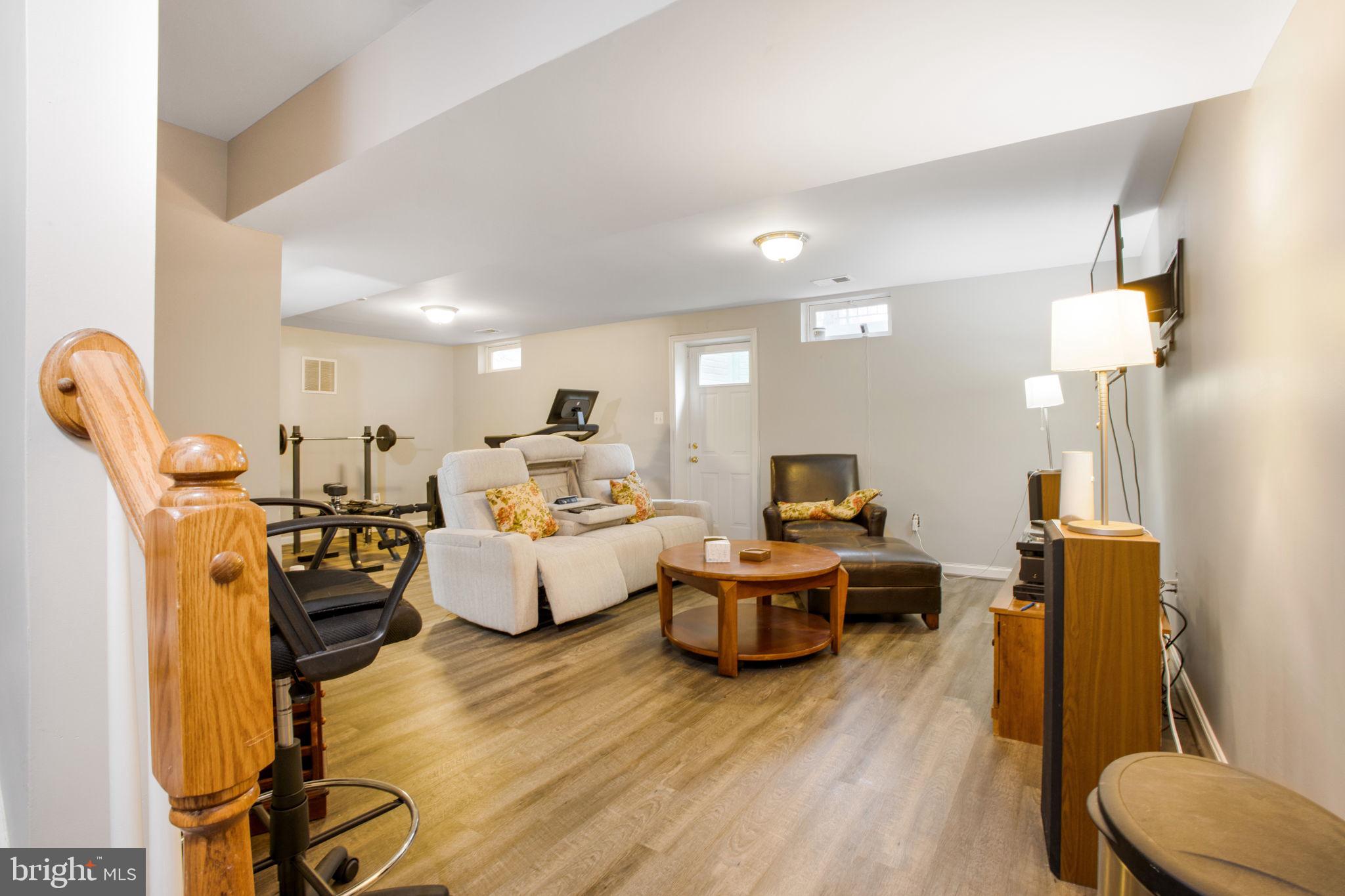 CHRISTOPHER POINTE - Residential