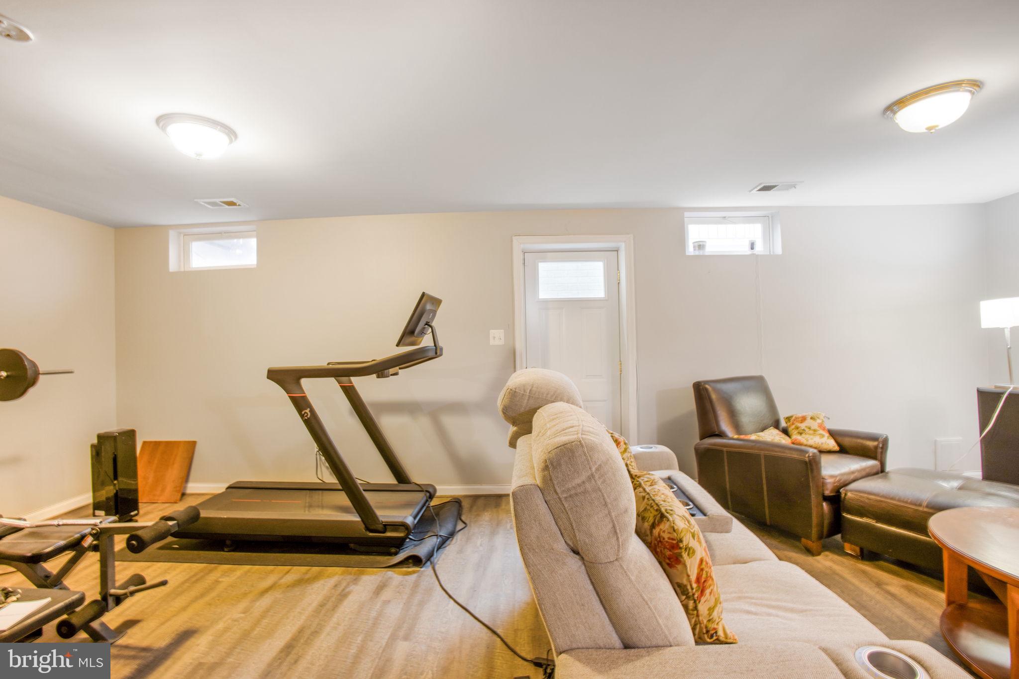 CHRISTOPHER POINTE - Residential