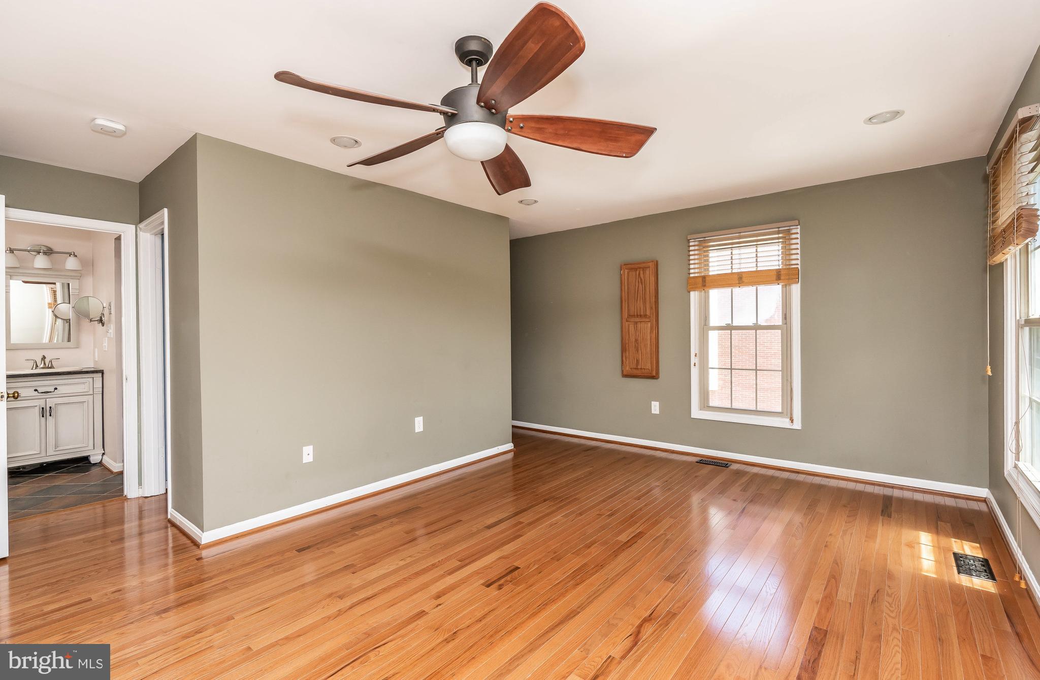 CANTON SQUARE - Residential