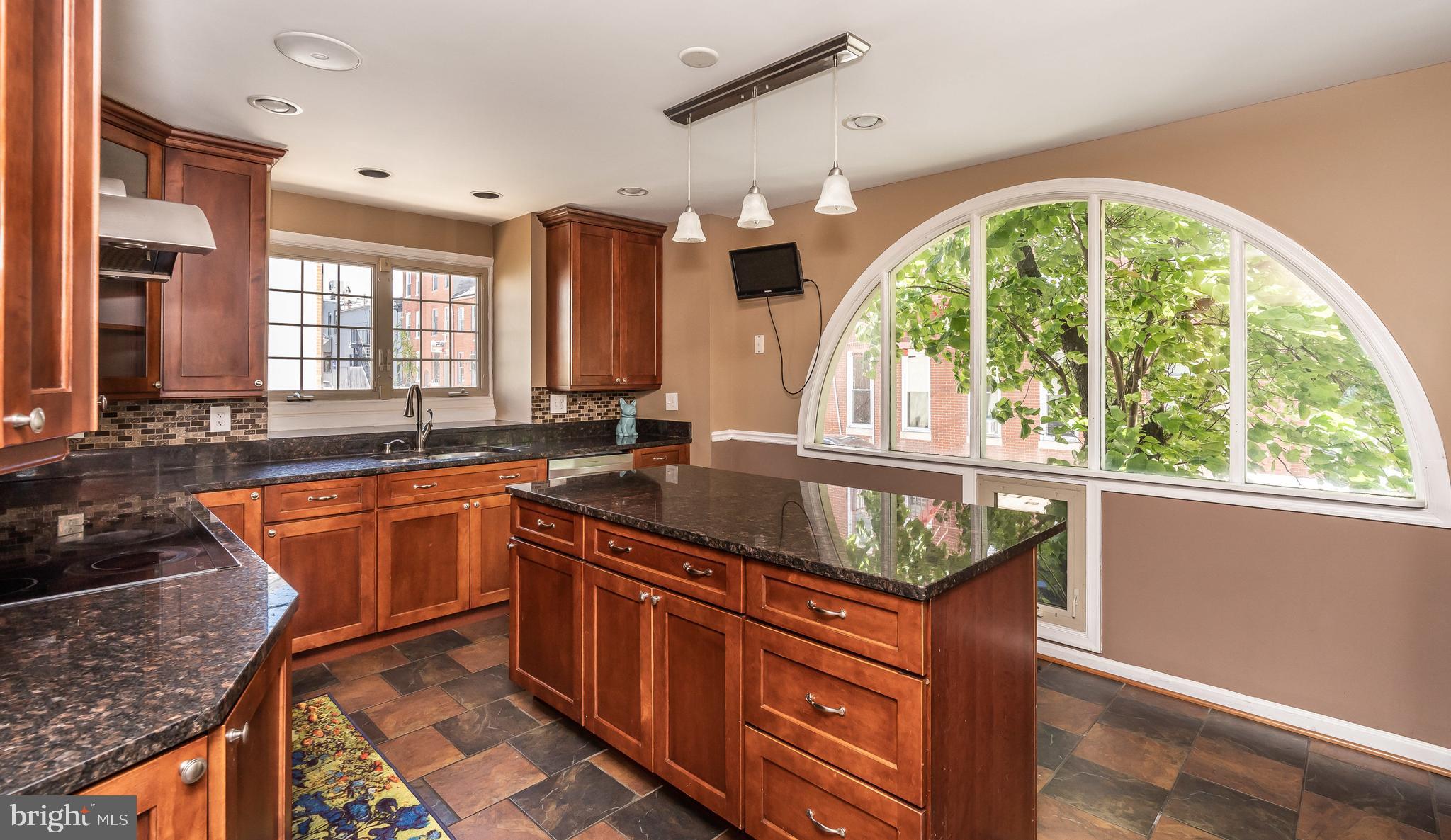 CANTON SQUARE - Residential