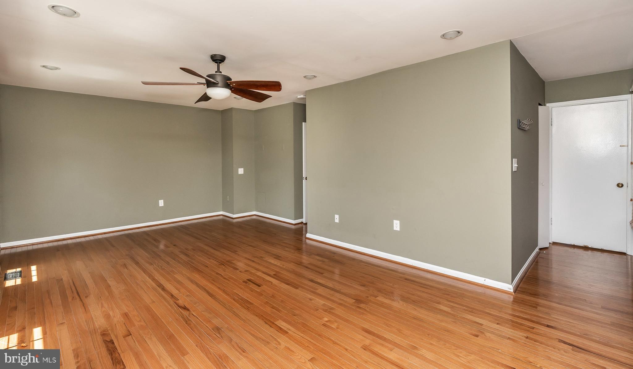 CANTON SQUARE - Residential