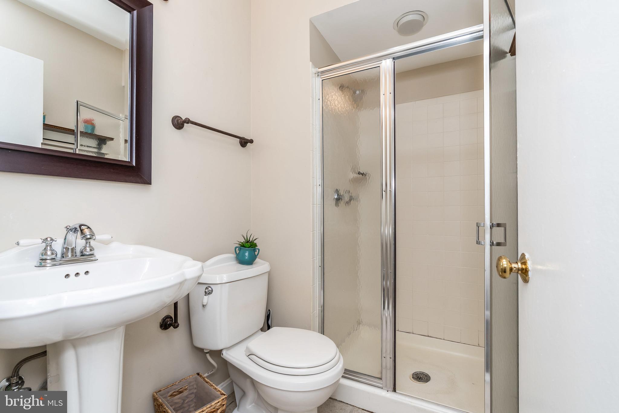 CANTON SQUARE - Residential