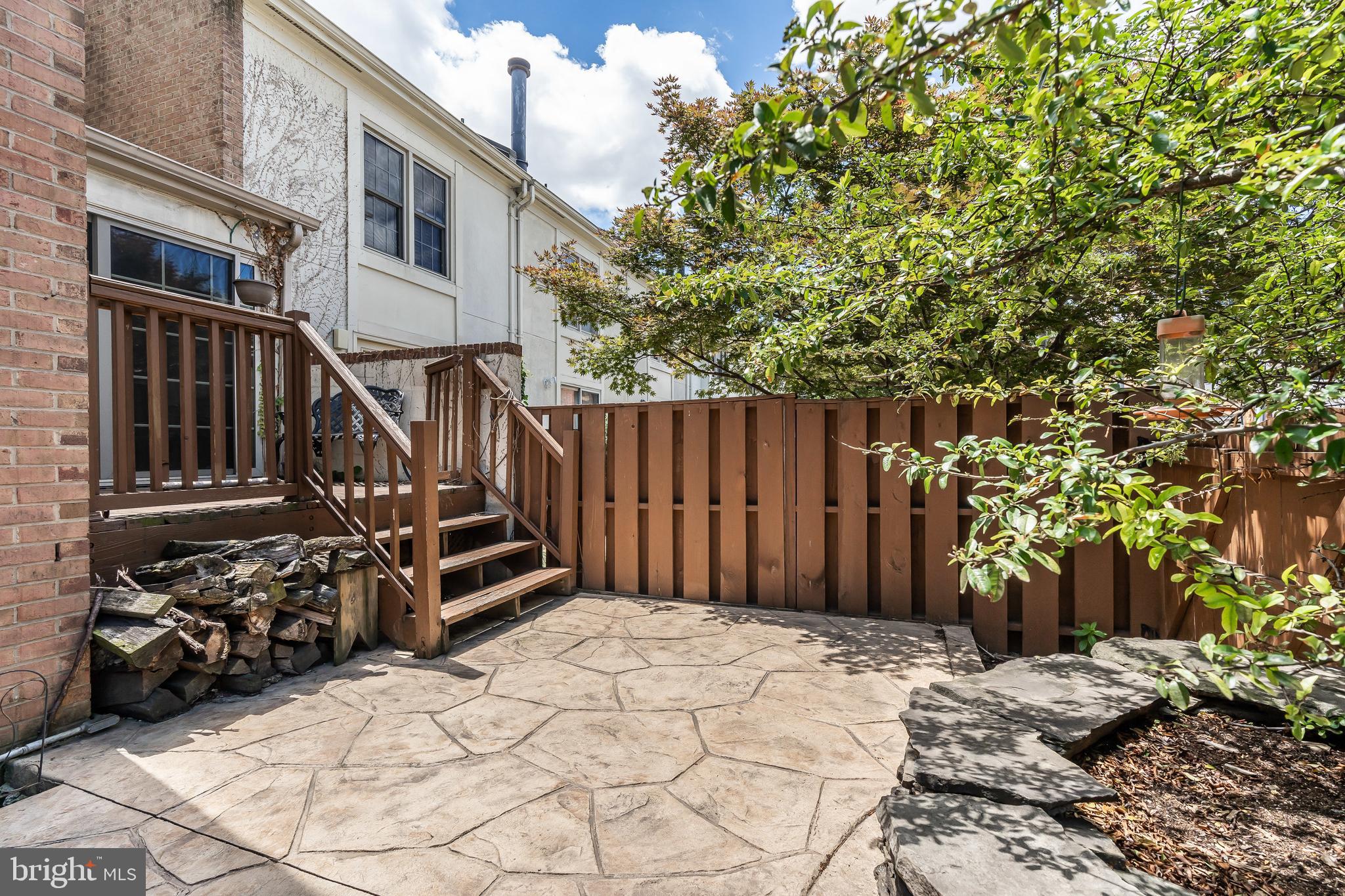 CANTON SQUARE - Residential