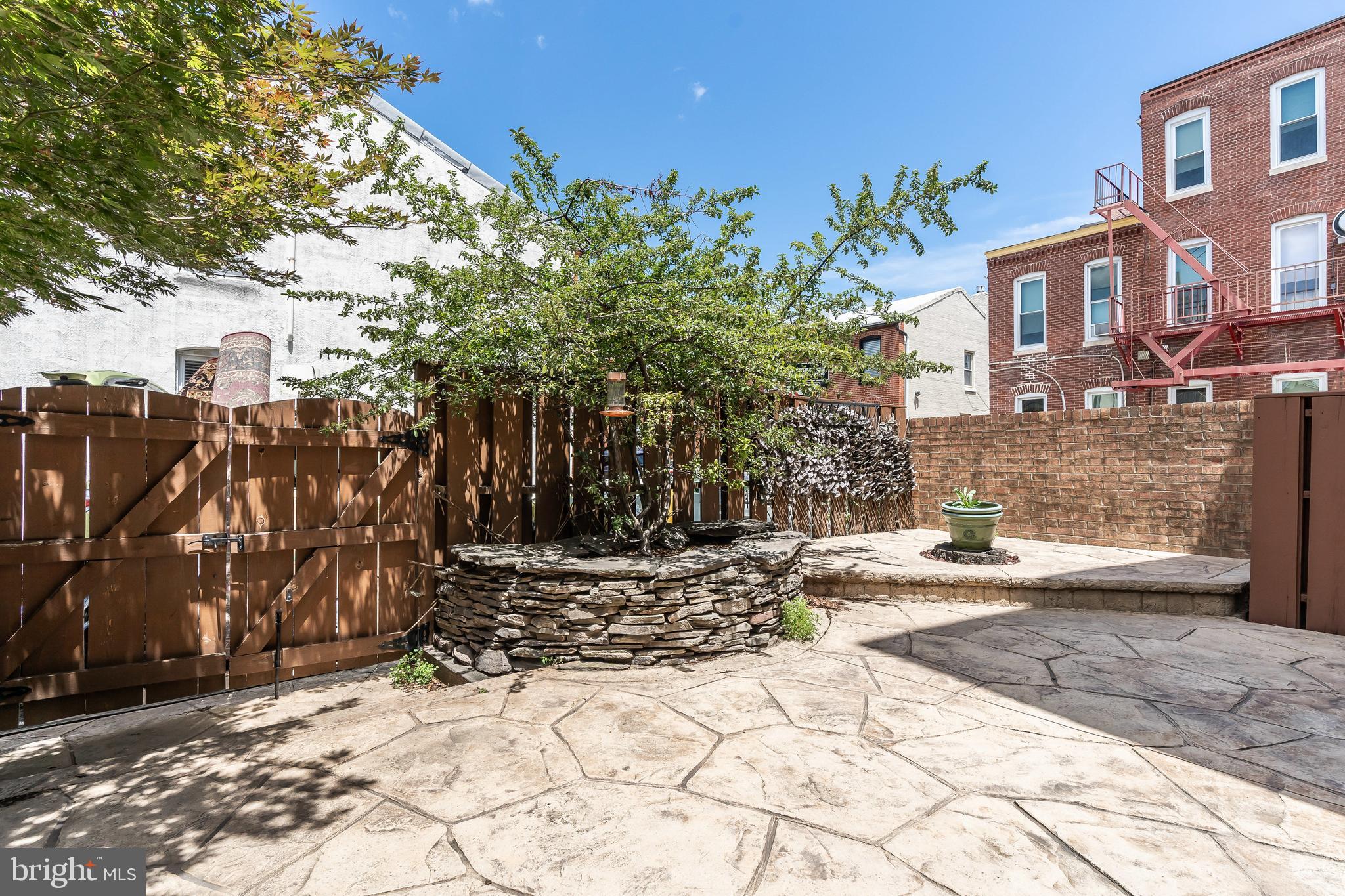 CANTON SQUARE - Residential