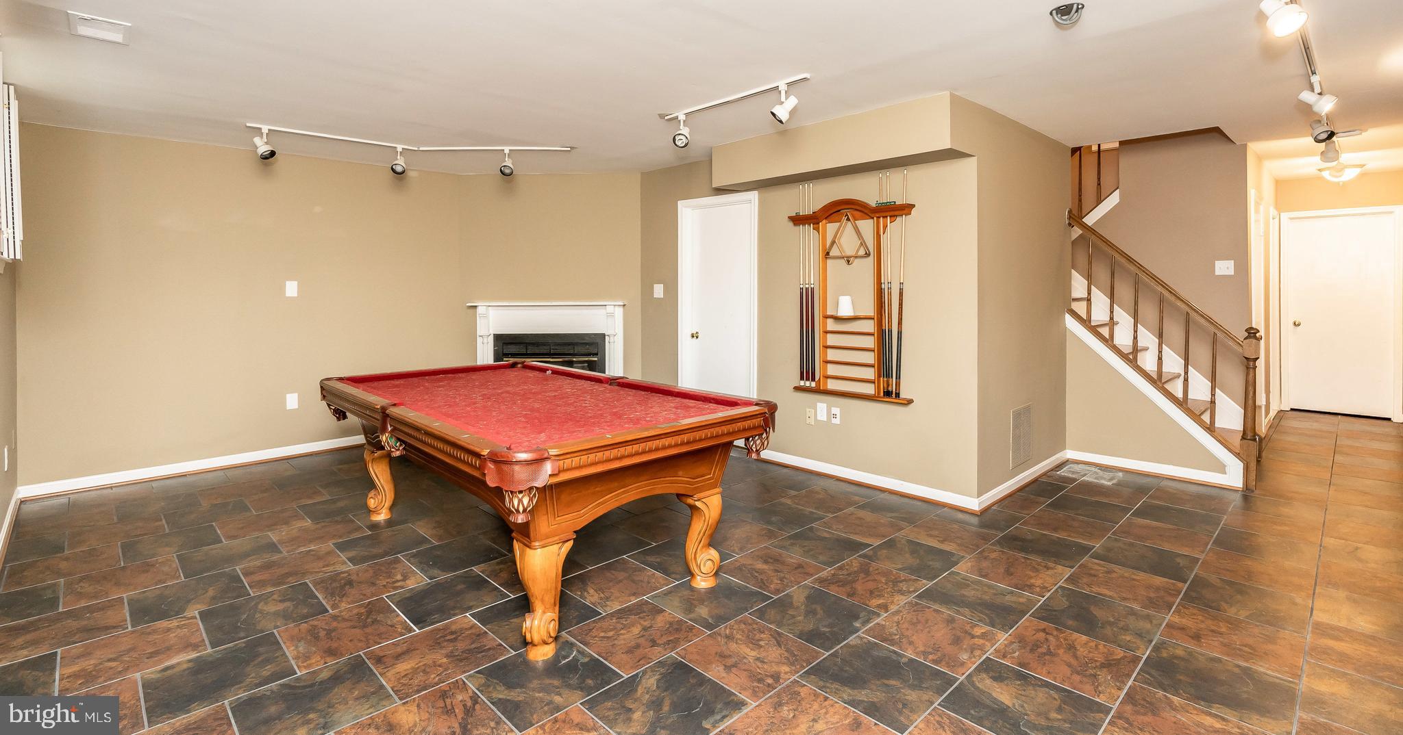 CANTON SQUARE - Residential