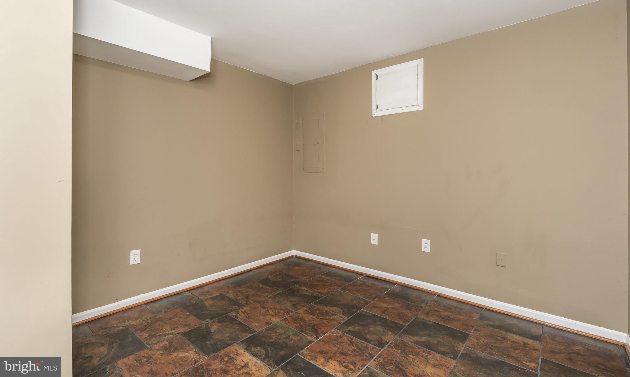 CANTON SQUARE - Residential