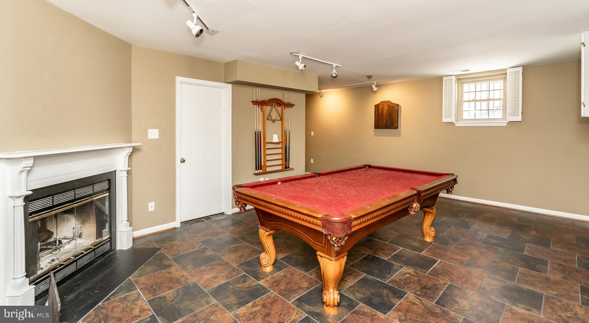 CANTON SQUARE - Residential