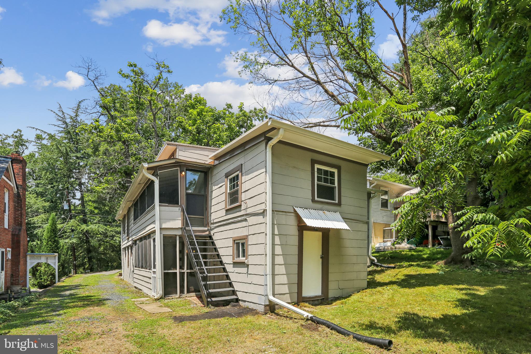 315 CIRCLE AVENUE