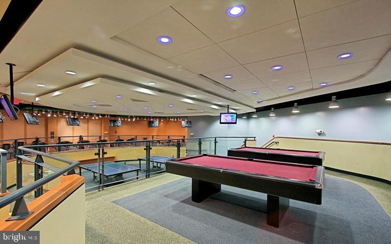 RIVER PLACE - Residential Lease