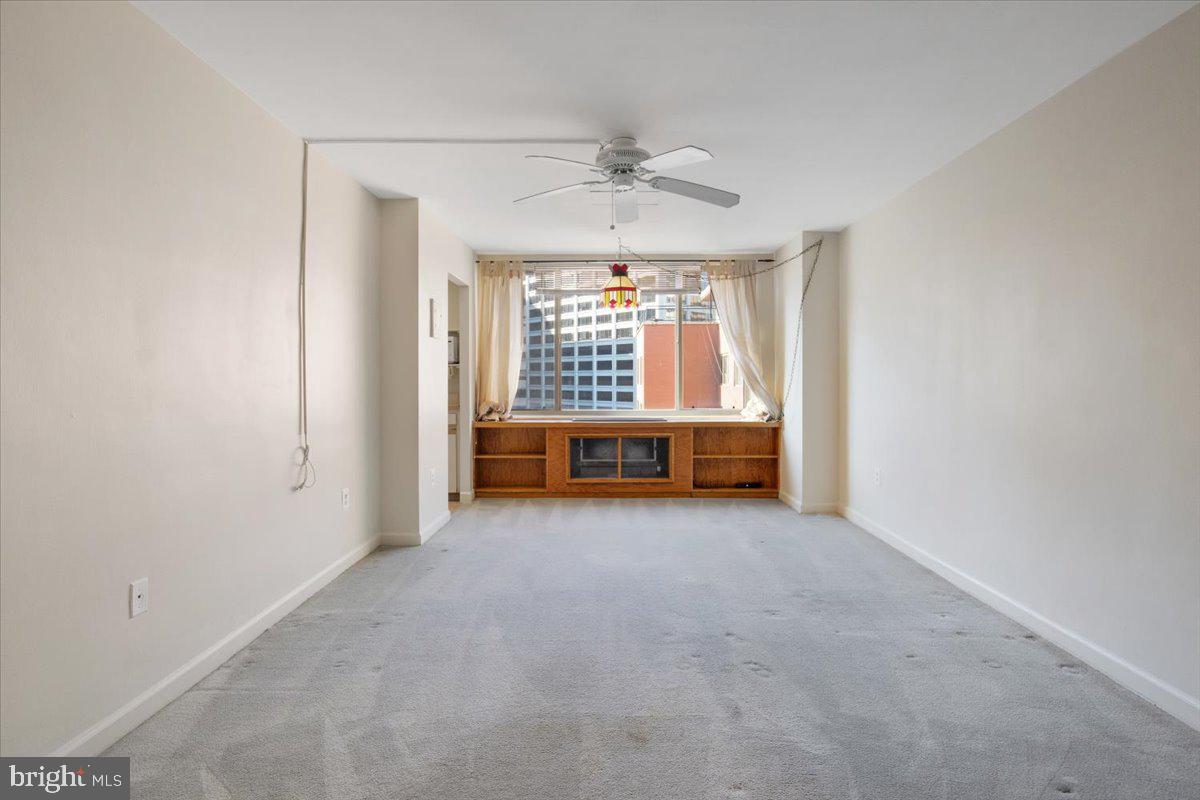 RIVER PLACE - Residential Lease