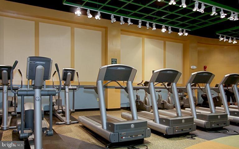 RIVER PLACE - Residential Lease