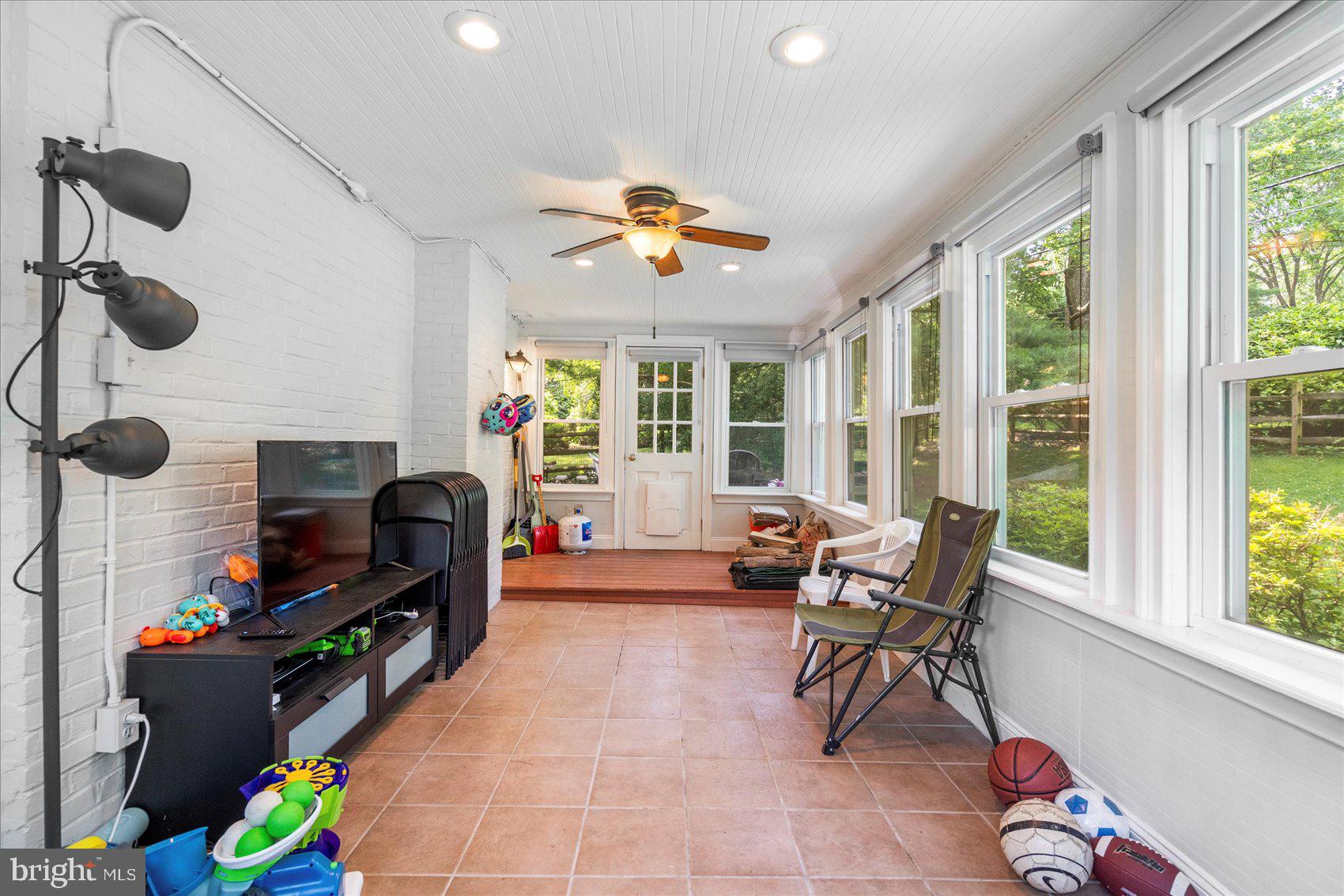 MOUNT WASHINGTON - Residential