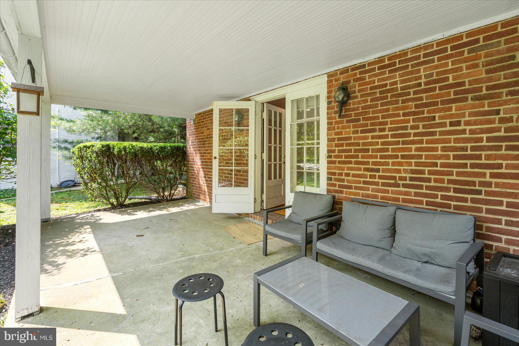 MOUNT WASHINGTON - Residential