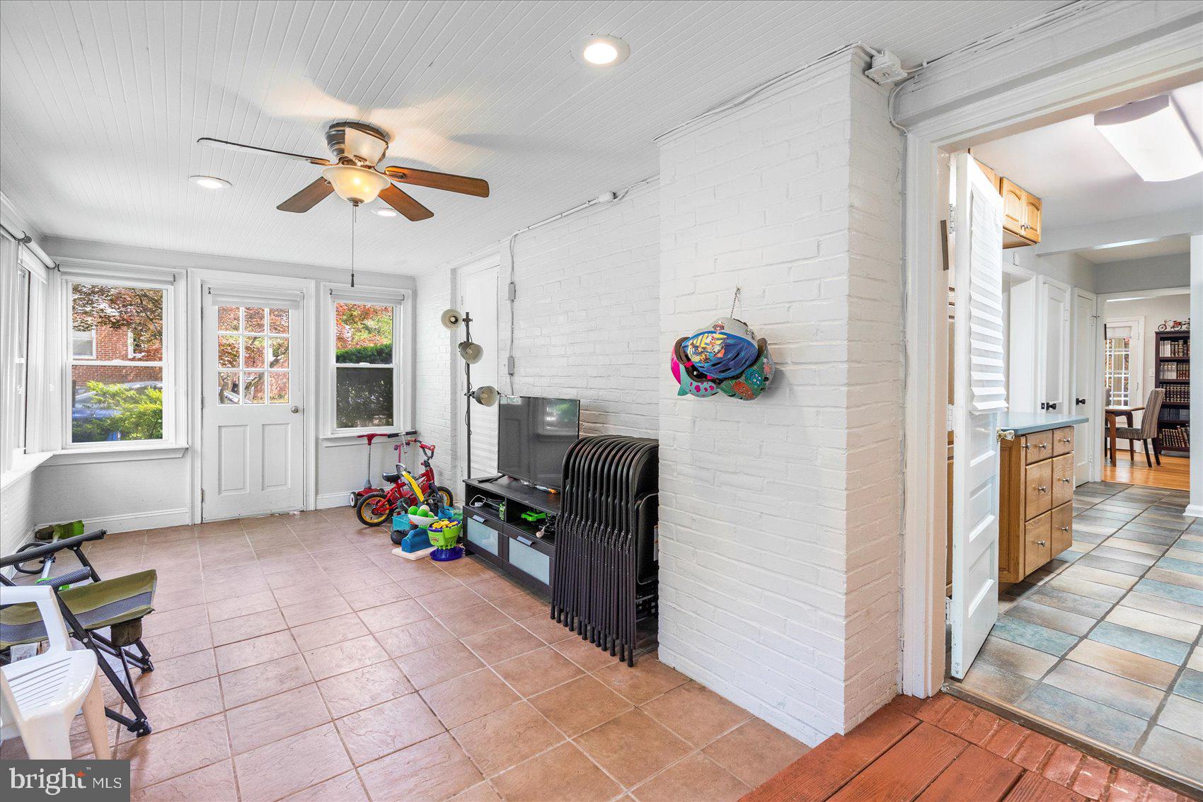 MOUNT WASHINGTON - Residential