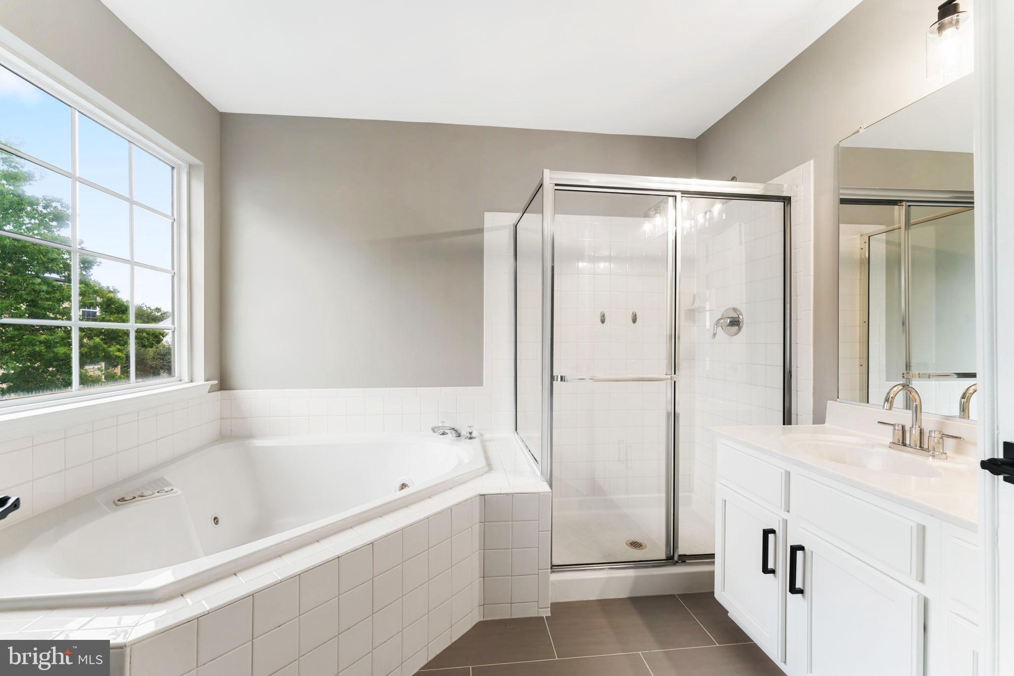 PERRYWOOD - Residential