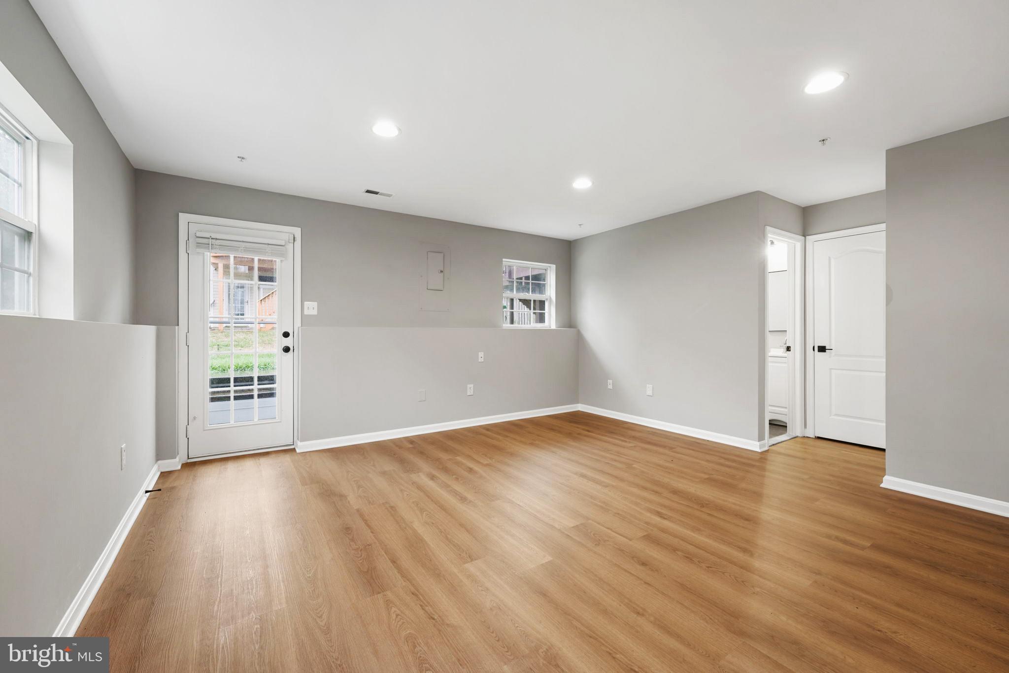 PERRYWOOD - Residential