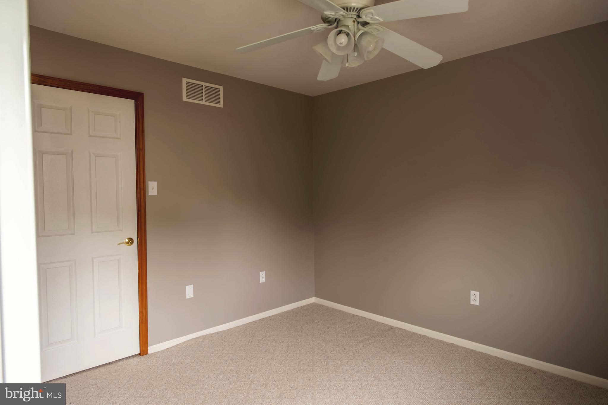 STURBRIDGE - Residential