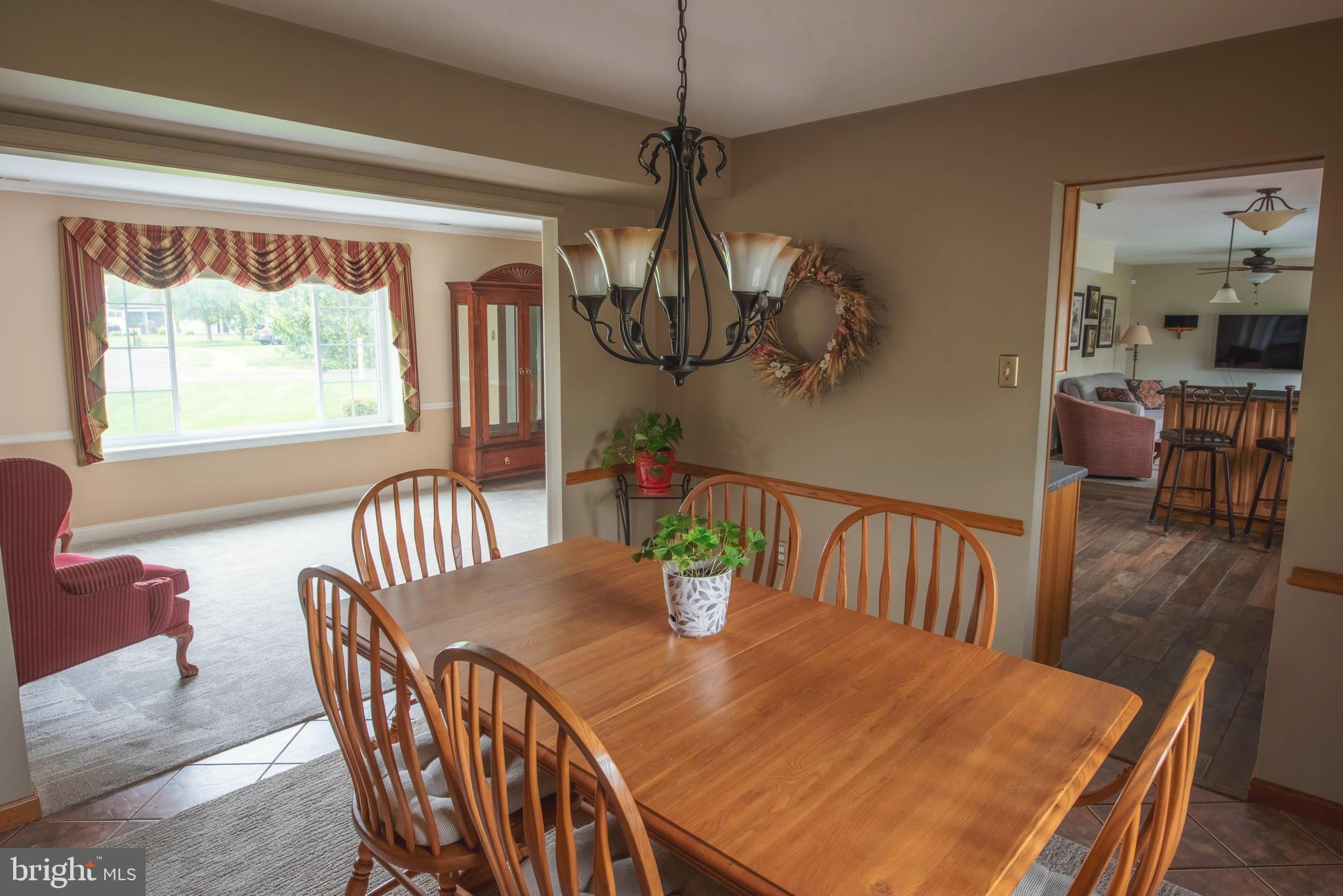 STURBRIDGE - Residential